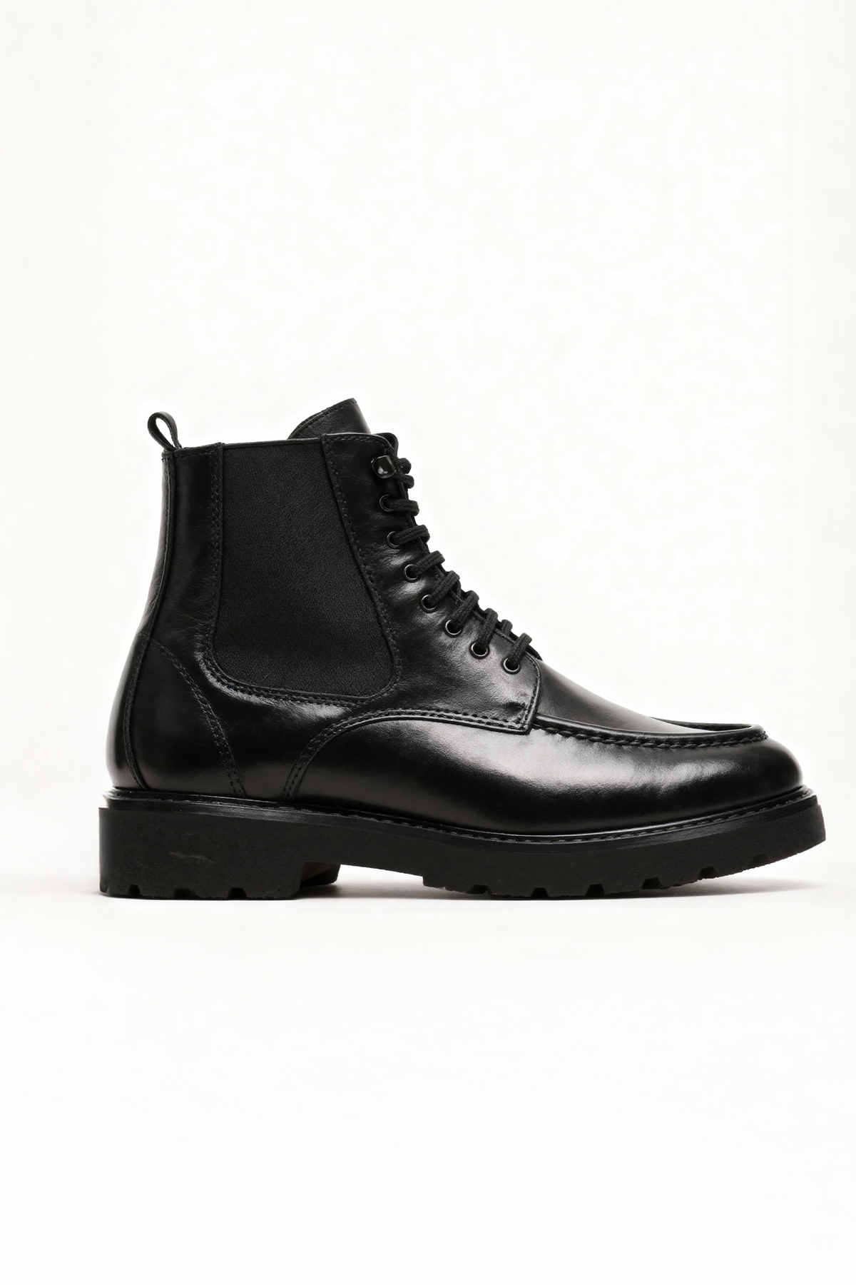 EFEKTLİ BAĞCIKLI DERİ SİYAH BOT