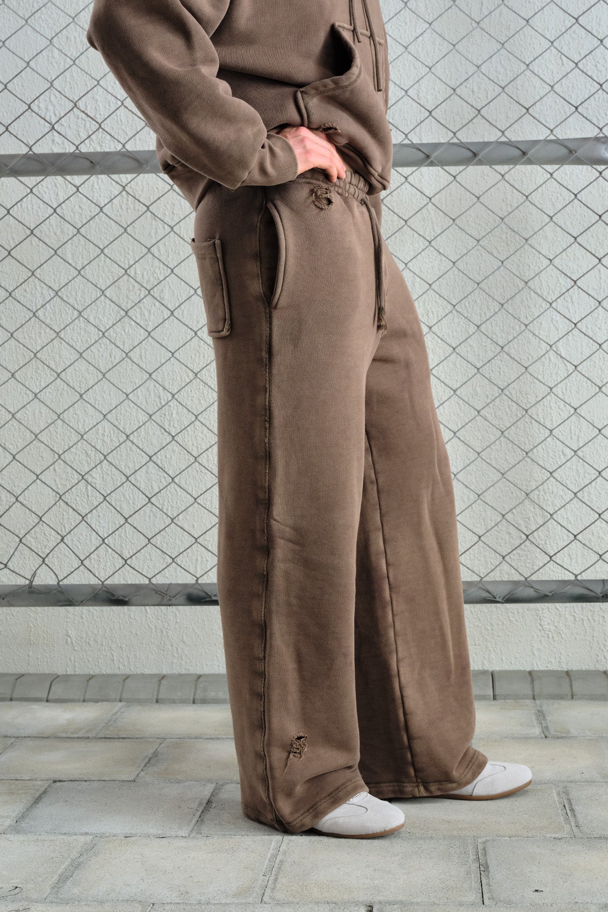 EFEKTLİ YIKAMALI JOGGER KAHVERENGİ PANTOLON