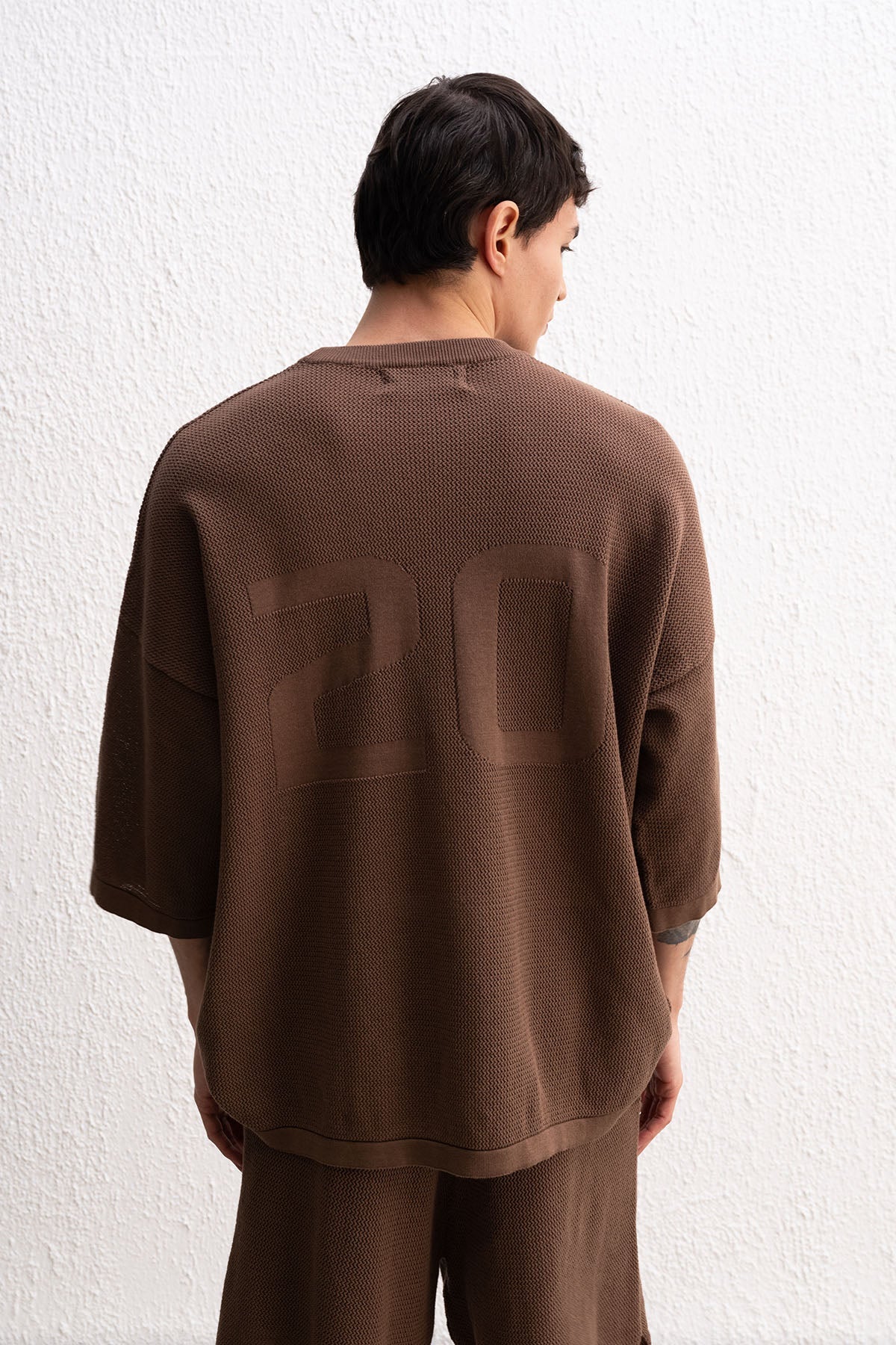 LOGO DETAYLI TRİKO KAHVERENGİ T-SHIRT GIESTO