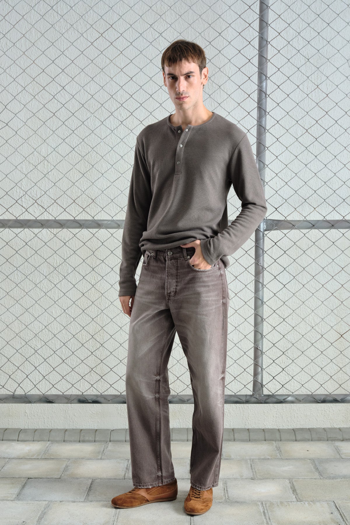 METAL ÇITÇITLI UZUN KOLLU VİZON T-SHIRT