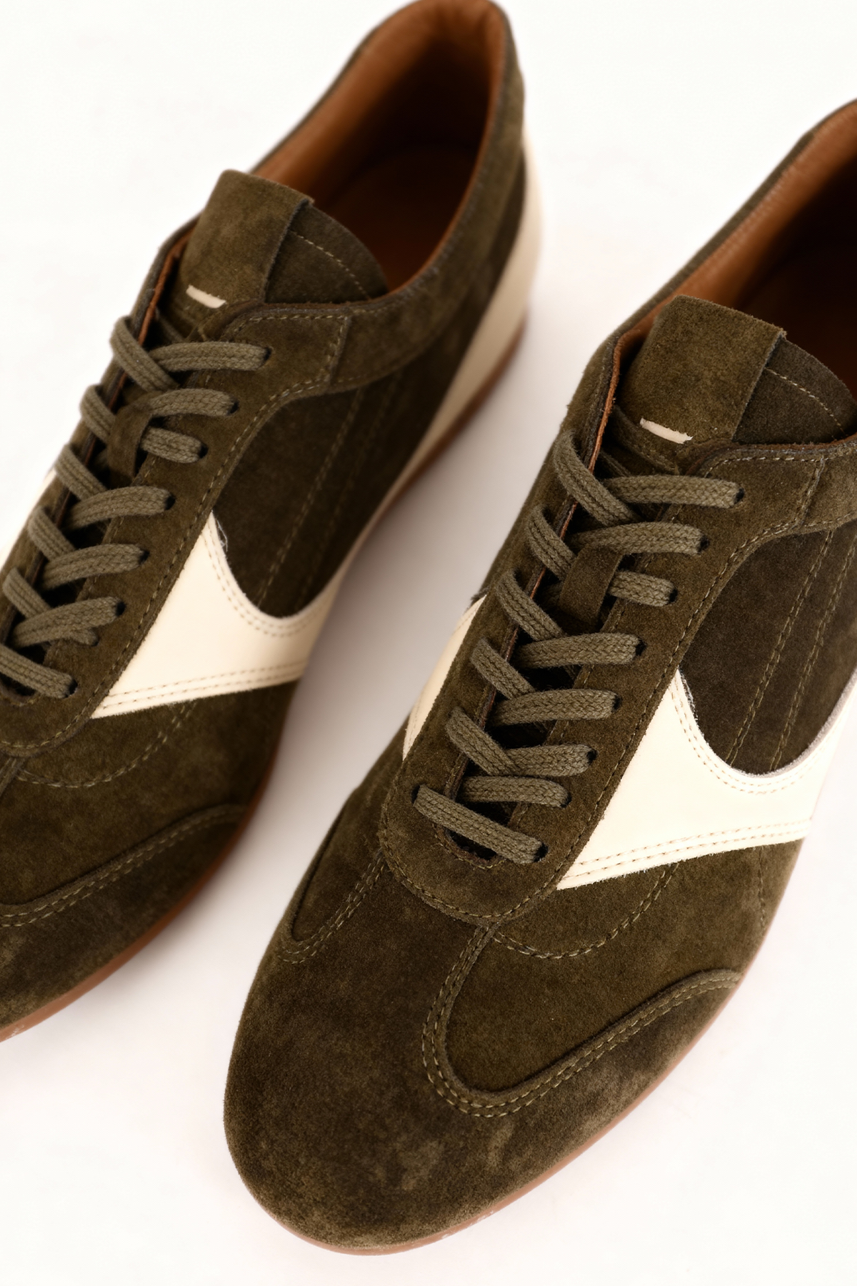 PARÇALI DERİ HAKİ AYAKKABI