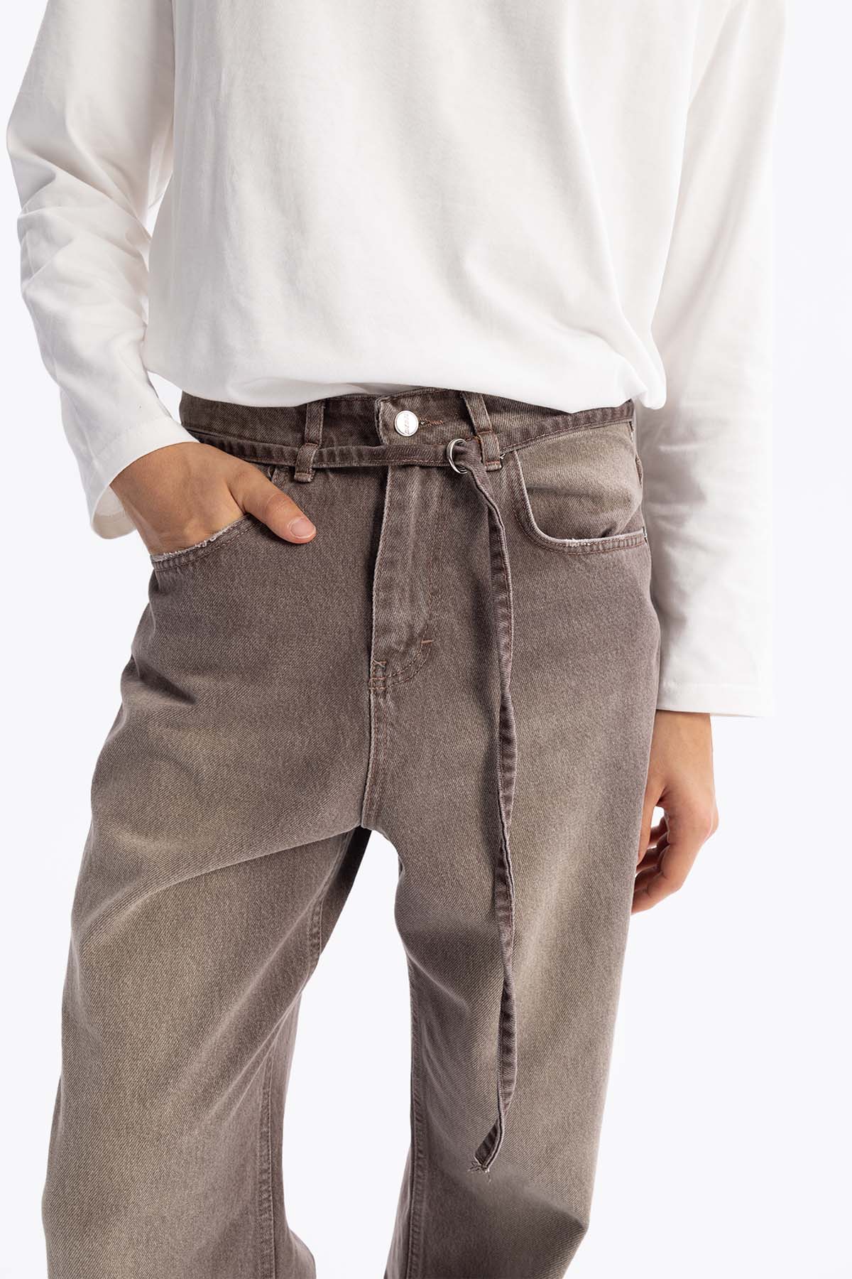 KEMERLİ BAGGY JEAN - KAHVERENGİ - JEAN