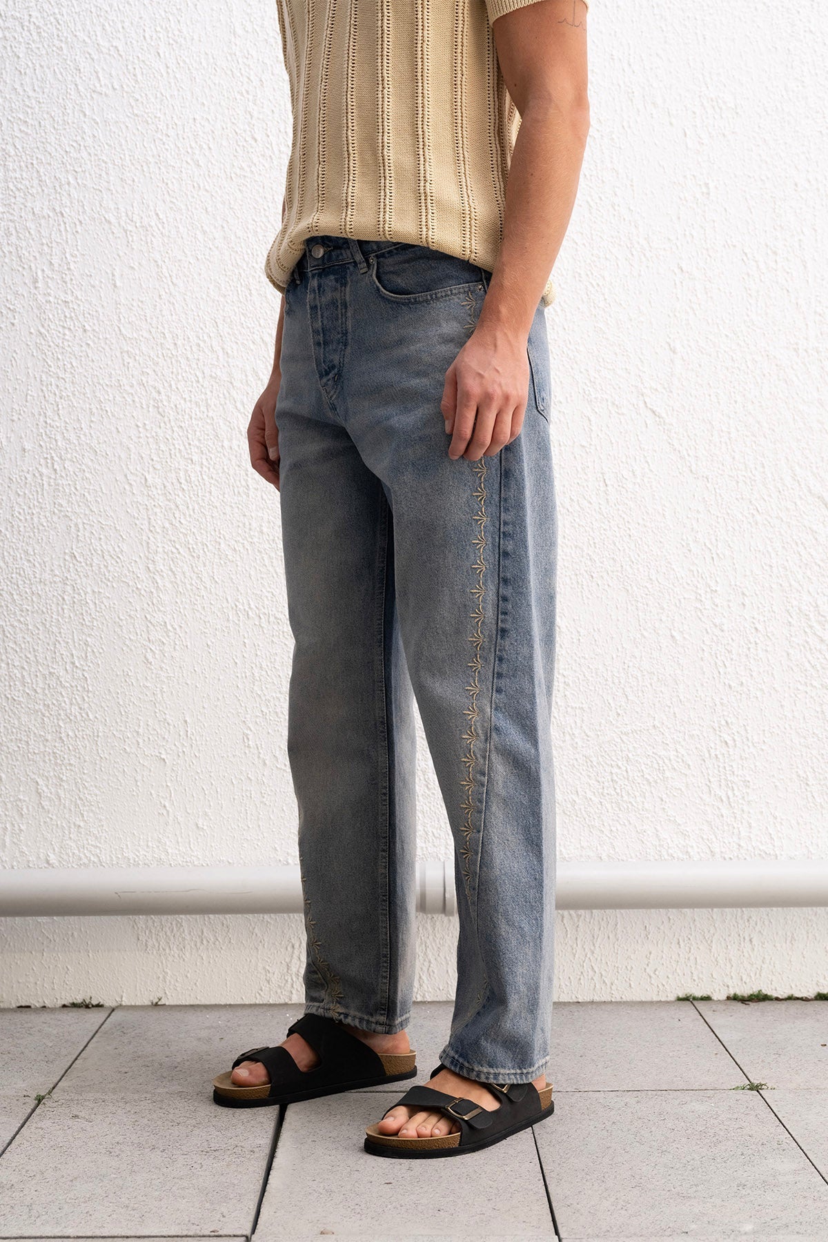 NAKIŞ DETAYLI MAVİ JEAN GIESTO