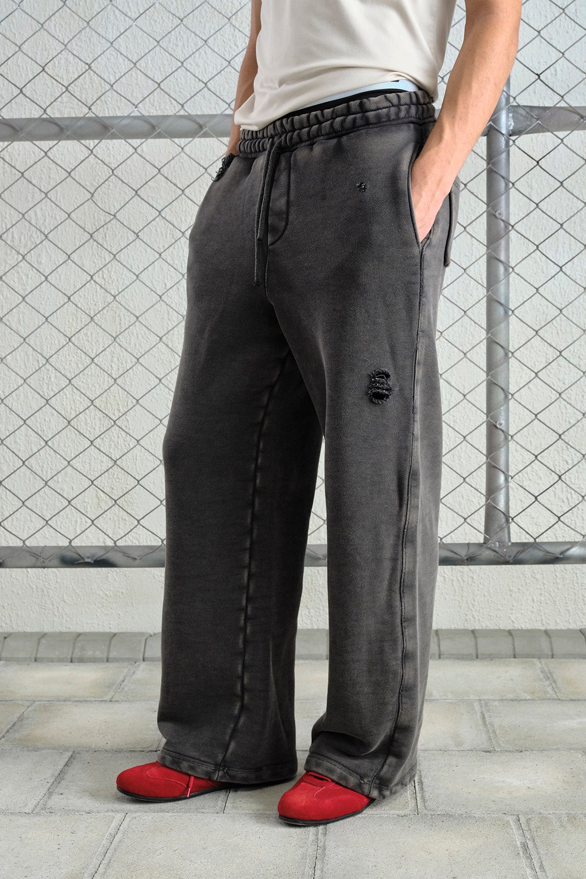 EFEKTLİ YIKAMALI JOGGER SİYAH PANTOLON