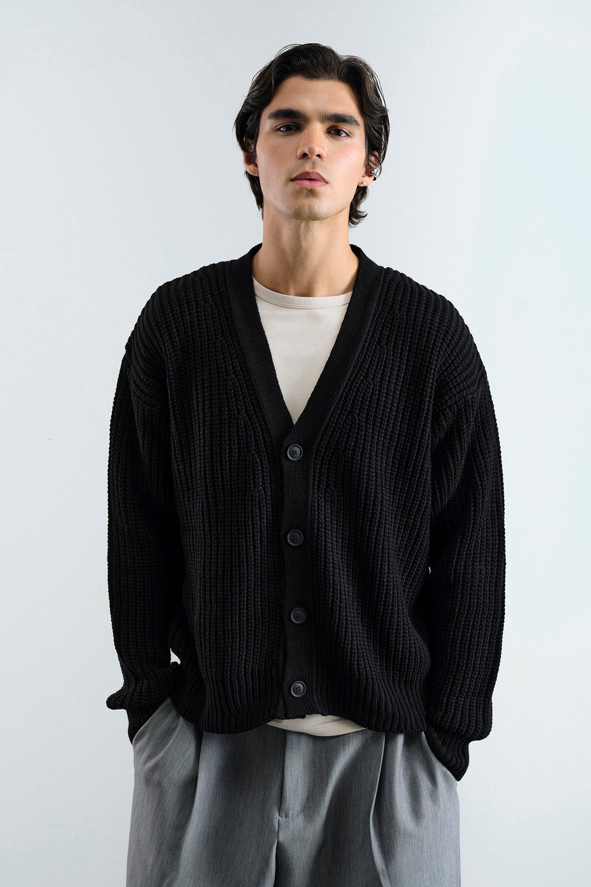 BASIC DOKULU SİYAH HIRKA