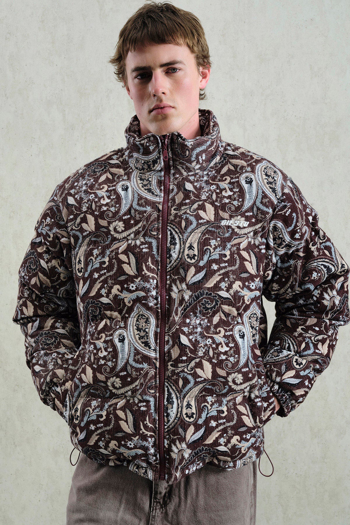 DESENLİ KADİFE ŞİŞME BORDO MONT