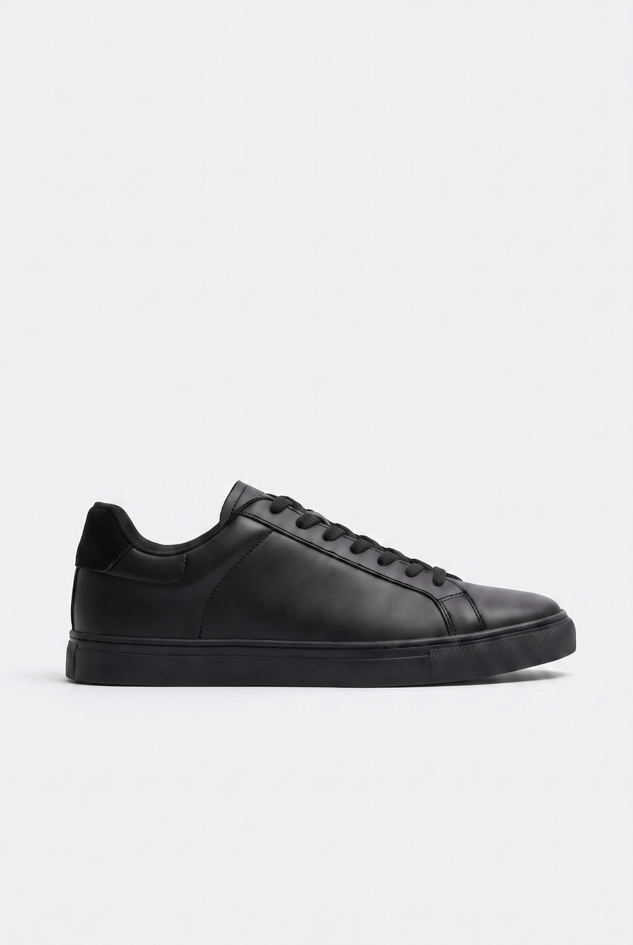 BLACK SPORTS SHOES