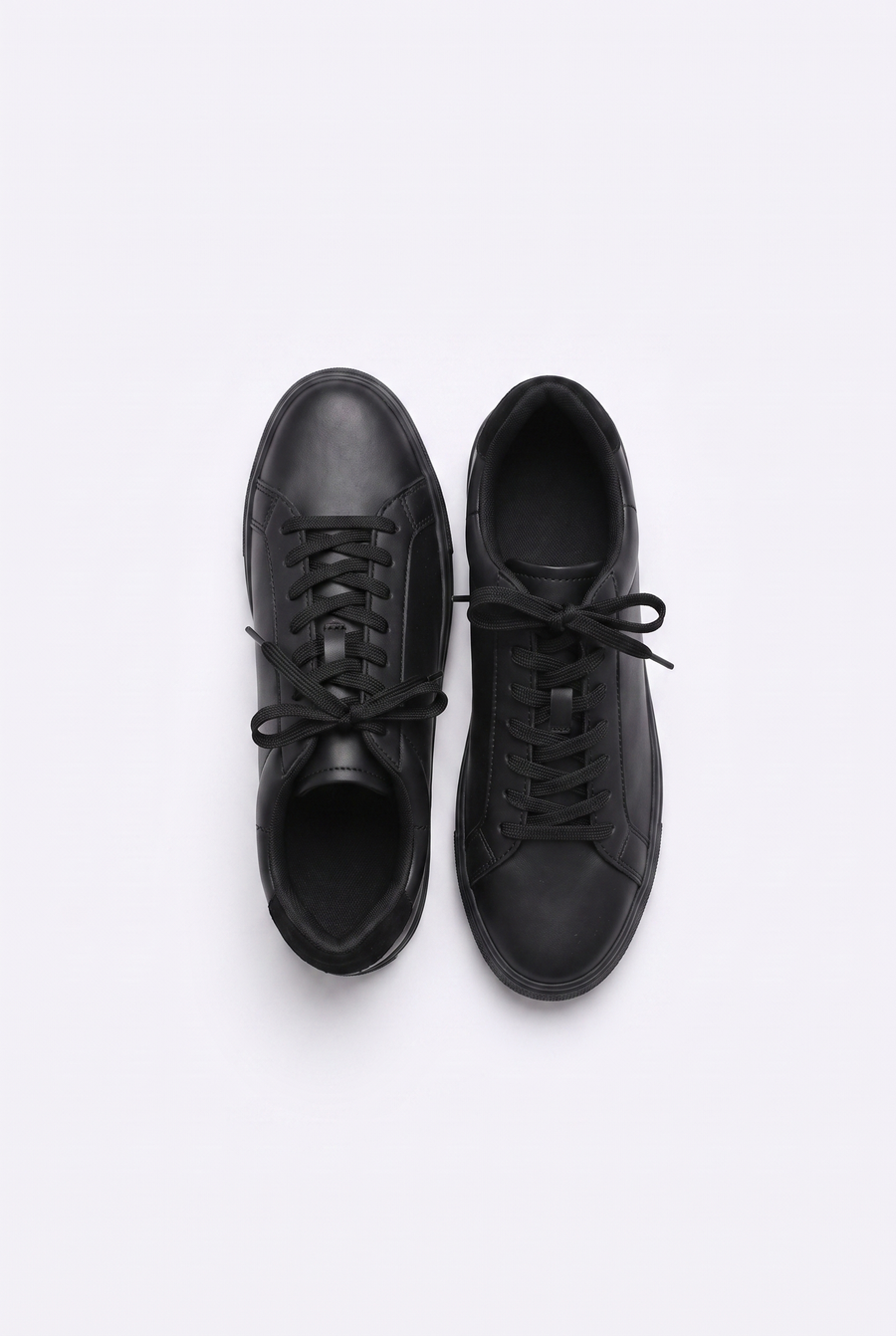 BLACK SPORTS SHOES