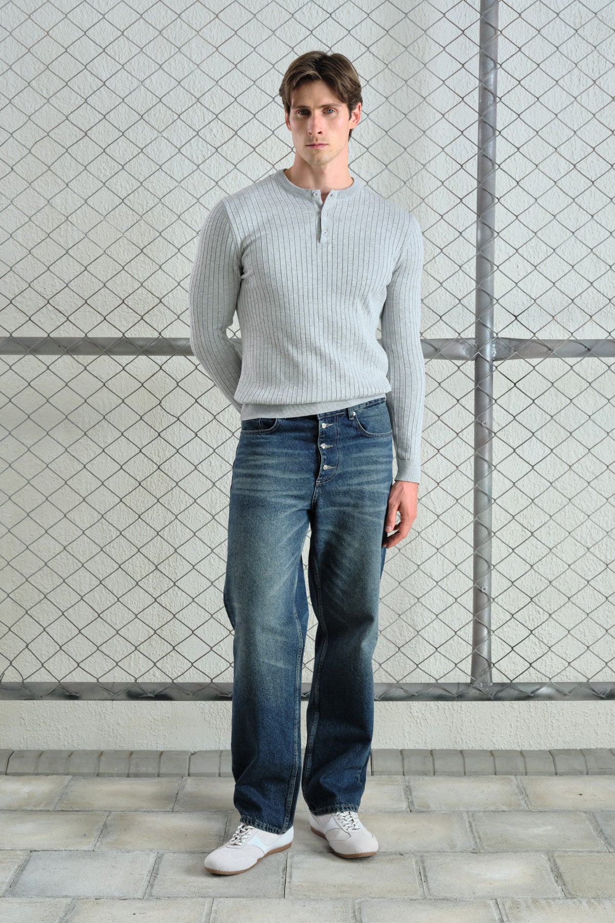 DIŞTAN DÜĞMELİ REGULAR FIT LACİVERT JEAN