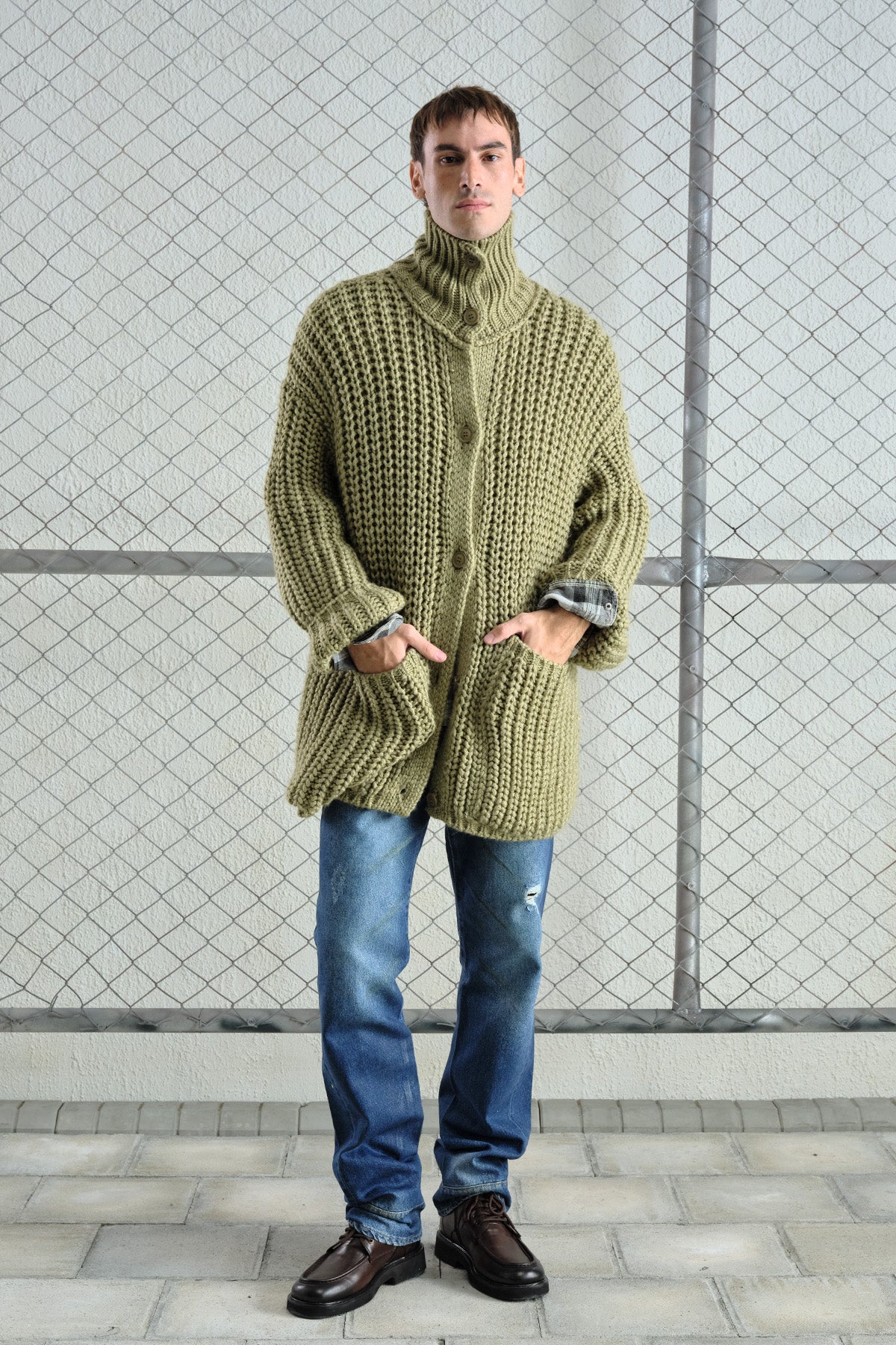 THICK KNITTED OVERSIZE GREEN CARDIGAN