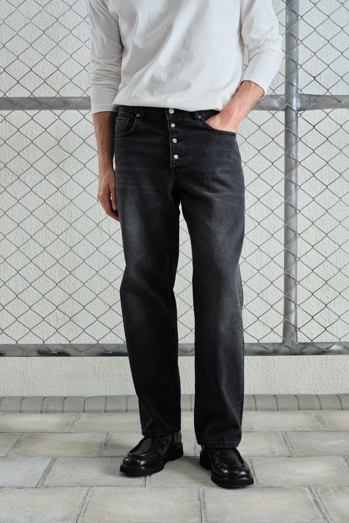 DIŞTAN DÜĞMELİ REGULAR FIT ANTRASİT JEAN