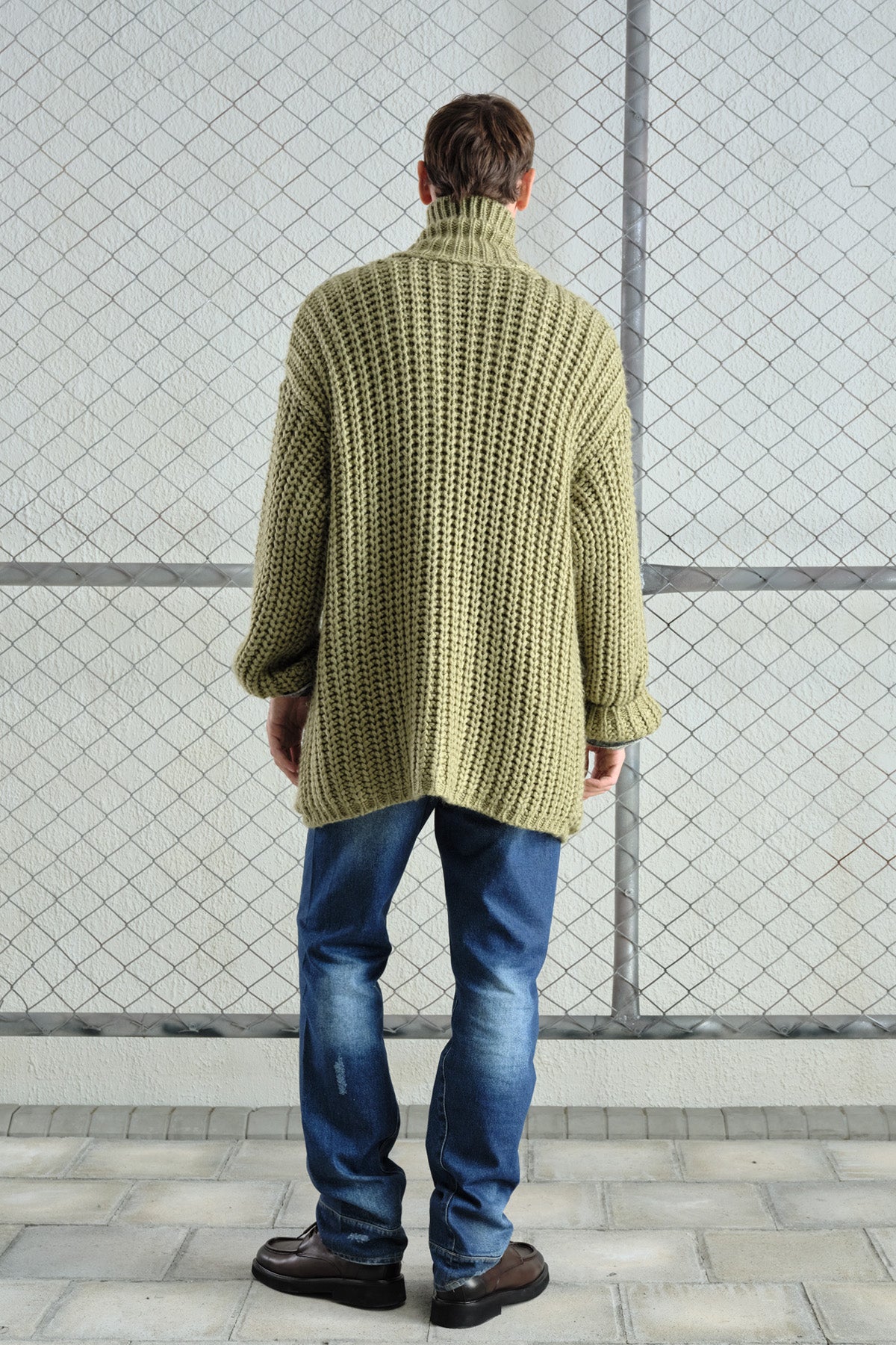 THICK KNITTED OVERSIZE GREEN CARDIGAN