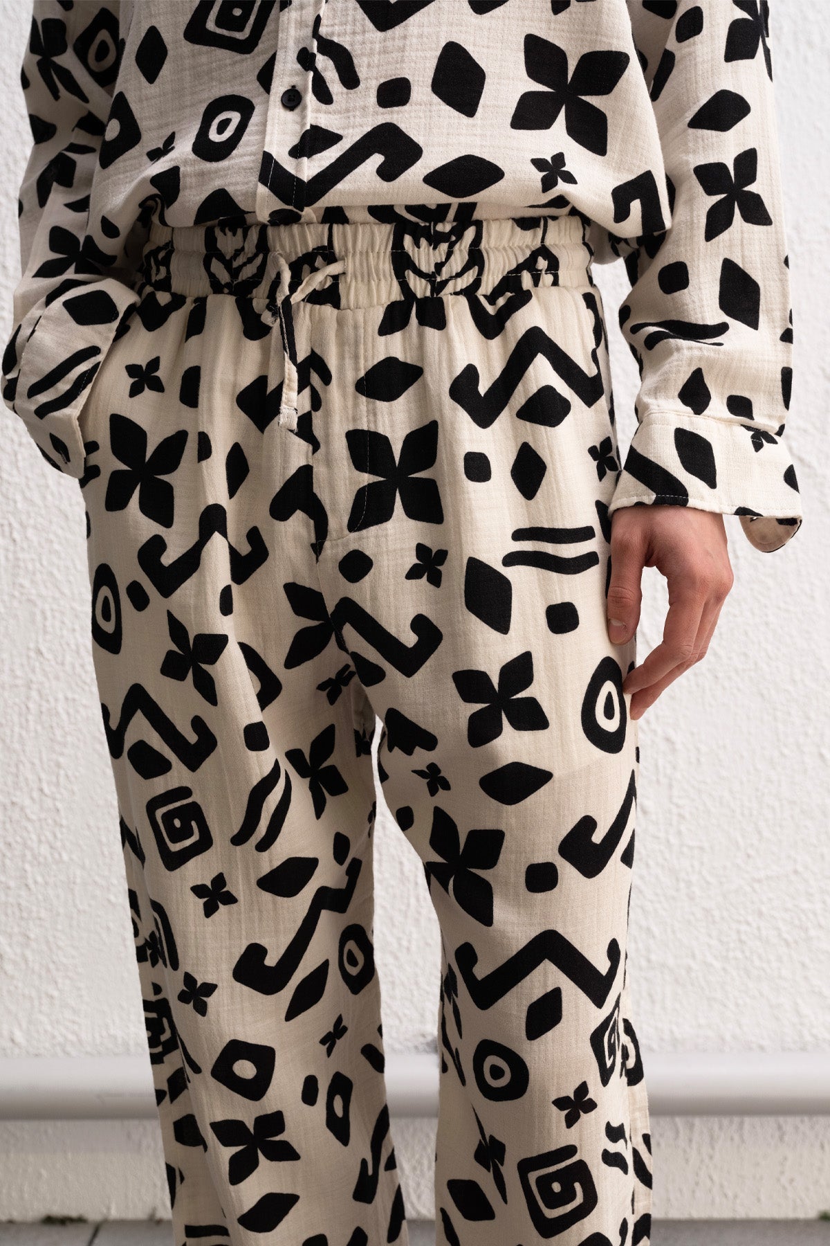 ETHNIC PATTERNED RELAXED FIT BEIGE TROUSERS