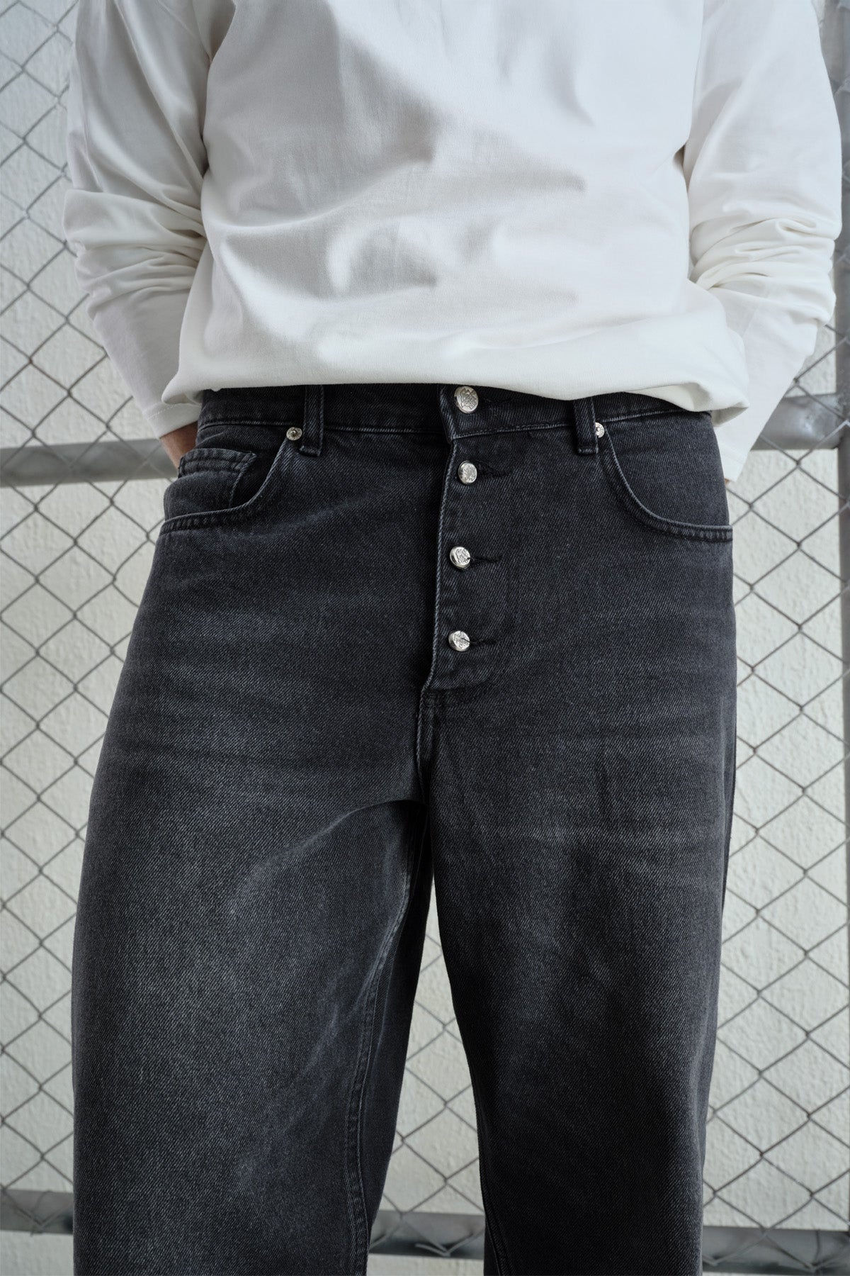 DIŞTAN DÜĞMELİ REGULAR FIT ANTRASİT JEAN
