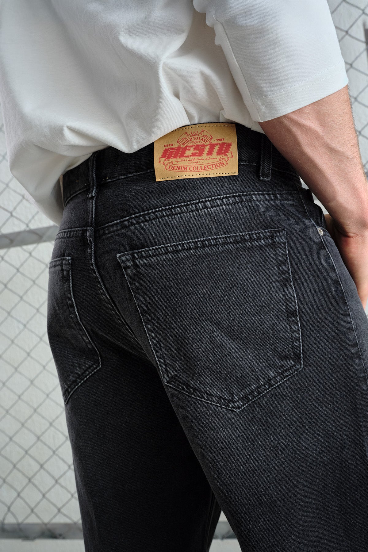 DIŞTAN DÜĞMELİ REGULAR FIT ANTRASİT JEAN