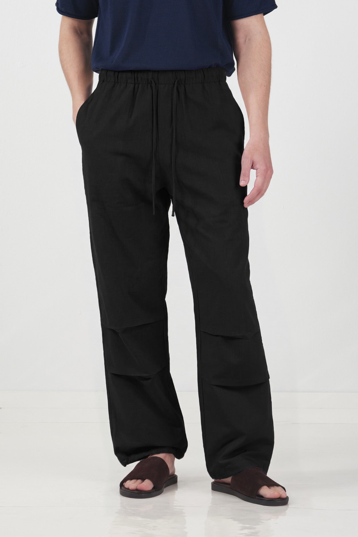 REGULAR FIT PRINTED BLACK TENCEL TROUSERS