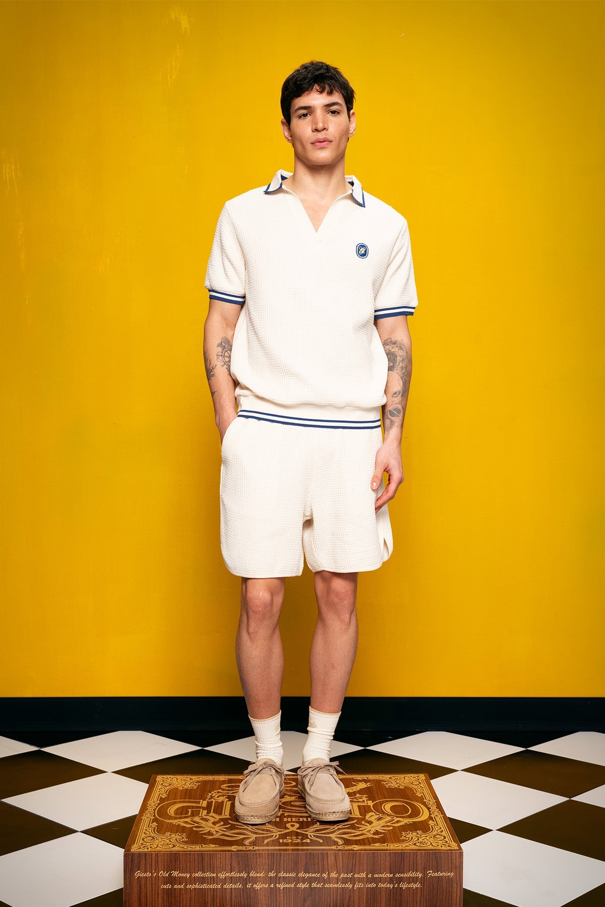 ARMA DETAYLI LACİVERT ŞORT GIESTO