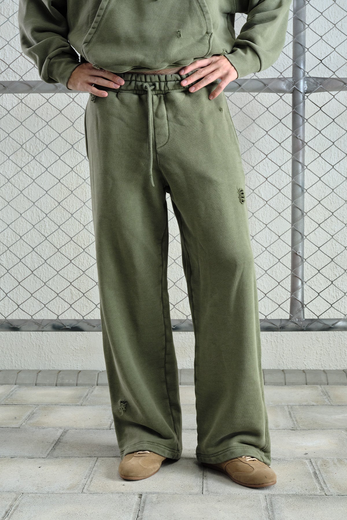 EFEKTLİ YIKAMALI JOGGER HAKİ PANTOLON