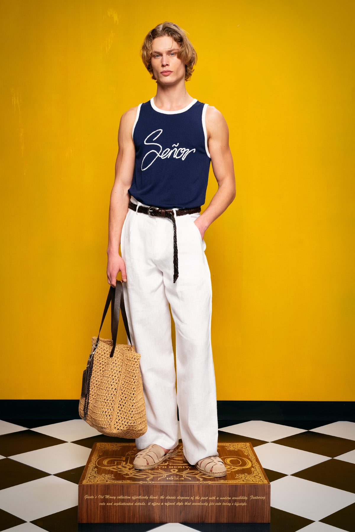 KNITTED SLEEVELESS NAVY T-SHIRT