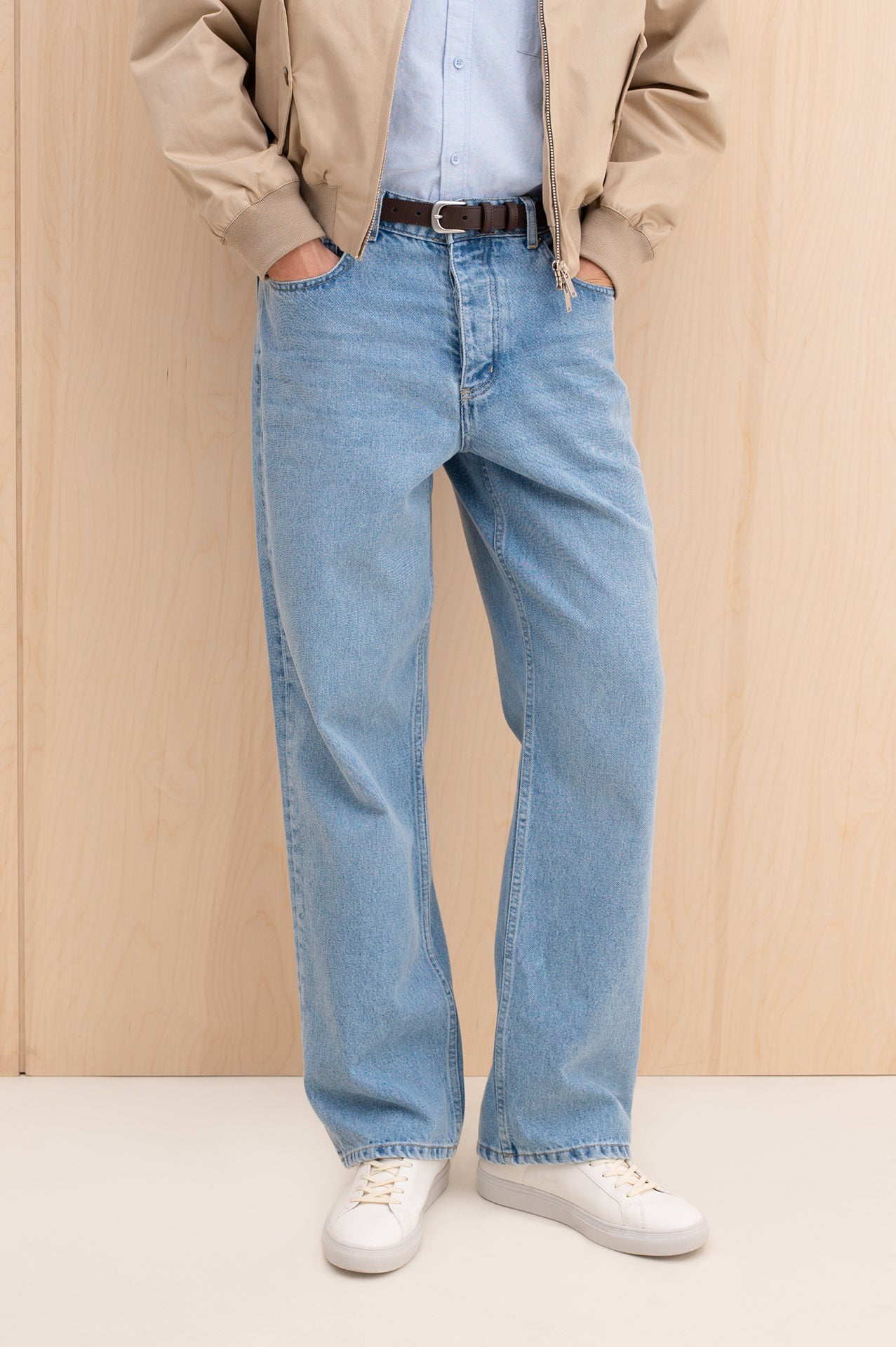 REGULAR FIT AÇIK MAVİ JEAN