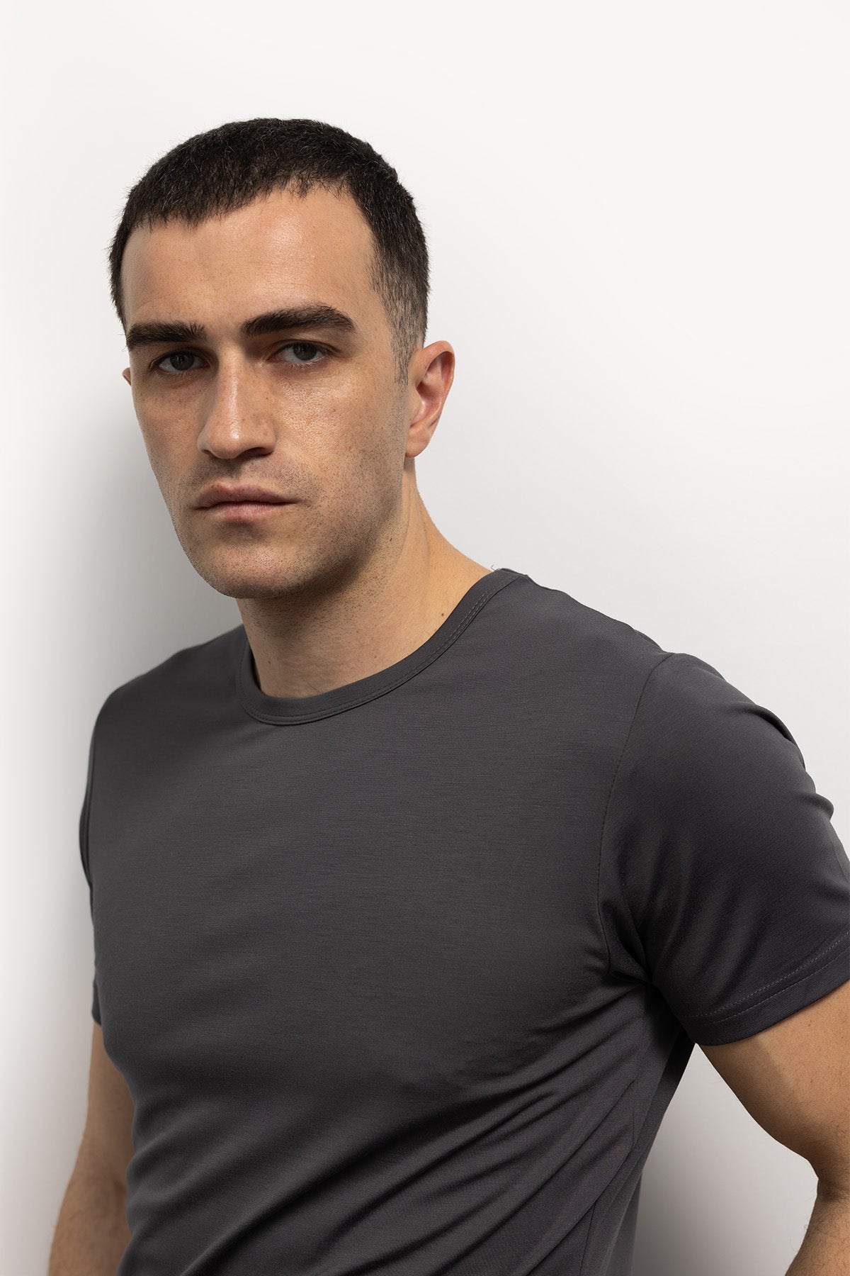 DAR KESİM T-SHIRT - ANTRASİT - T-SHIRT