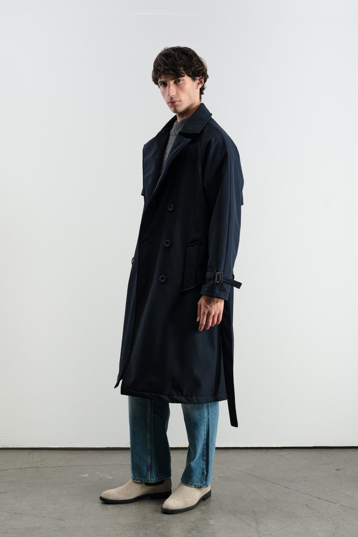 KEMERLİ KRUVAZE YAKA İÇİ POLARLI LACİVERT TRENÇKOT