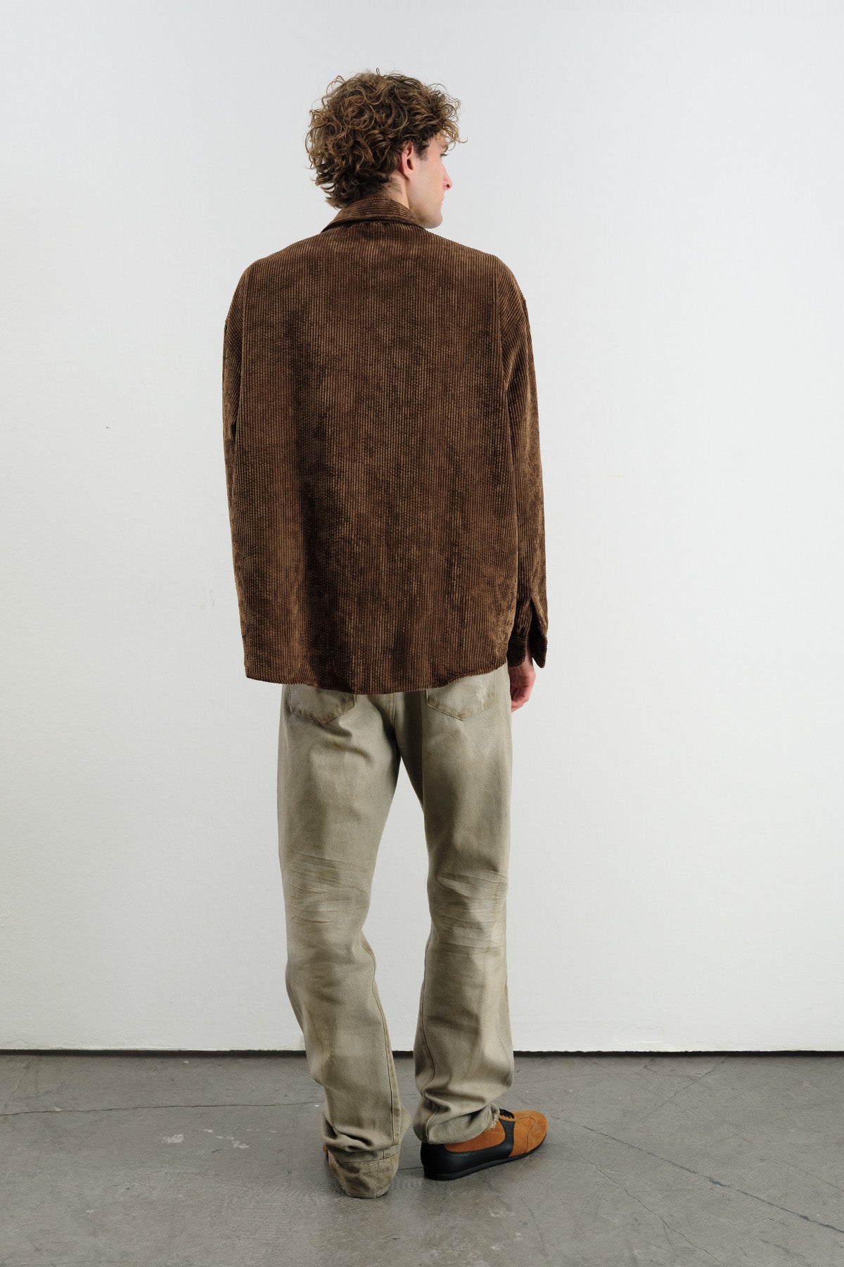 OVERSIZE DRAPED VELVET BROWN SHIRT