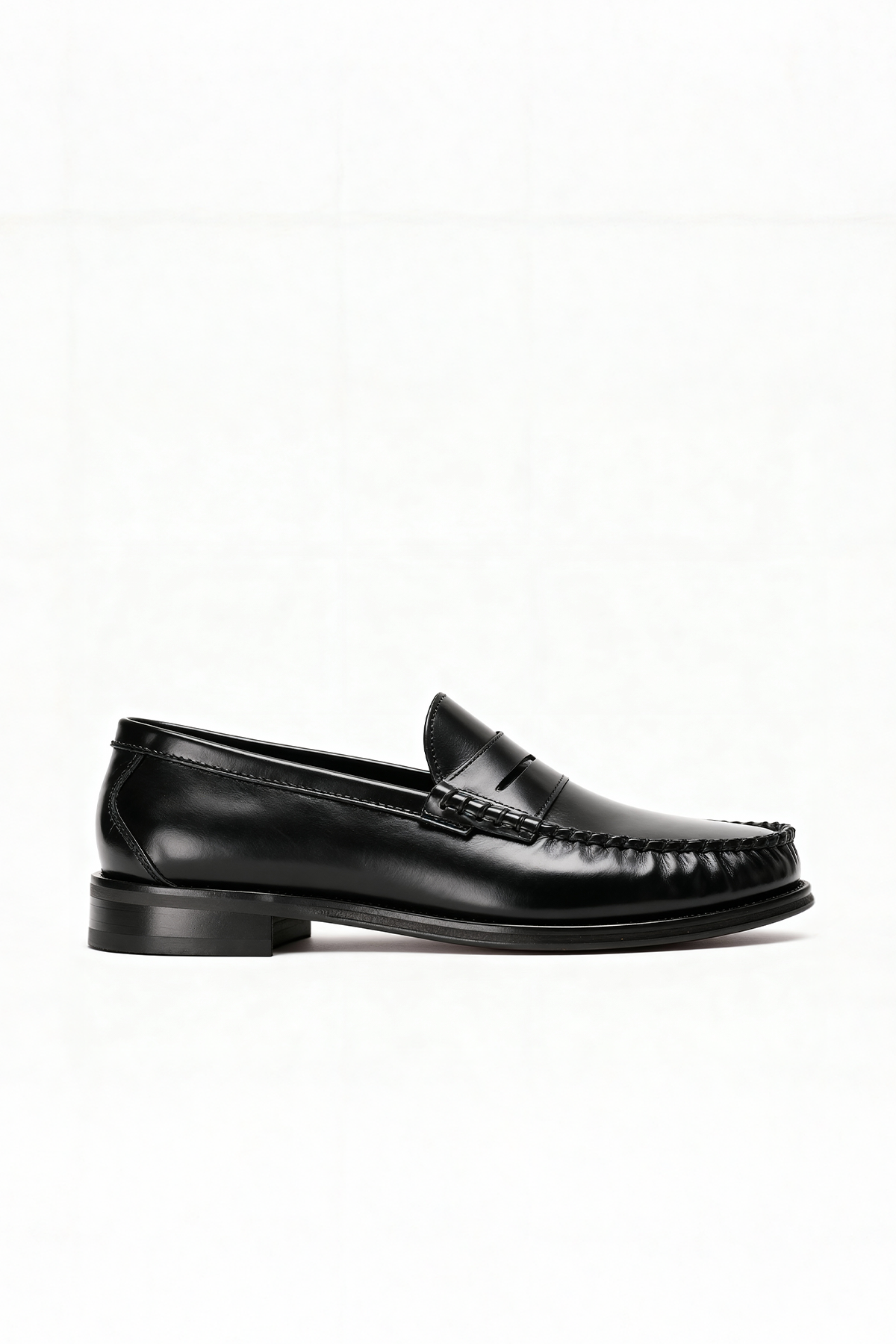 SİYAH EFEKTLİ LOAFER AYAKKABI
