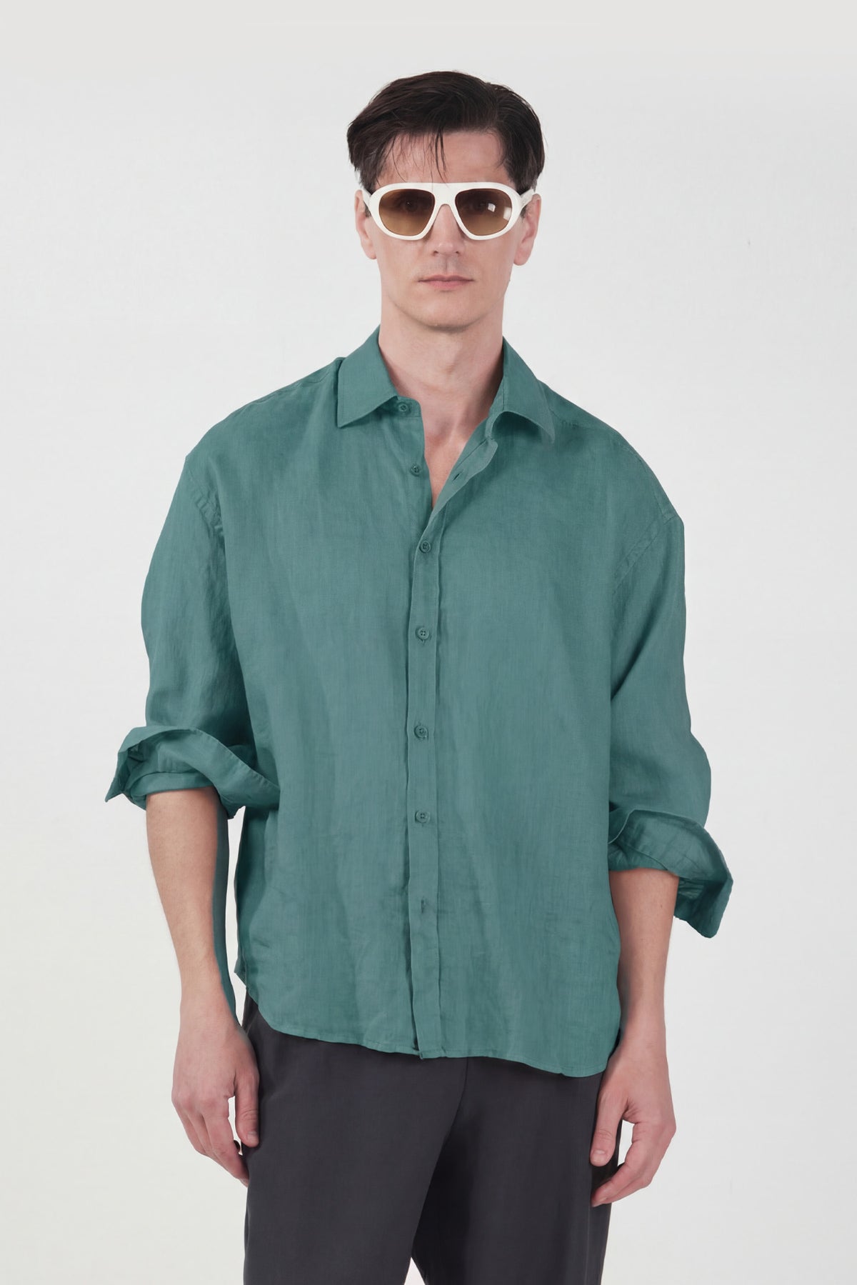 %100 KETEN OVERSIZE ZÜMRÜT YEŞİL GÖMLEK
