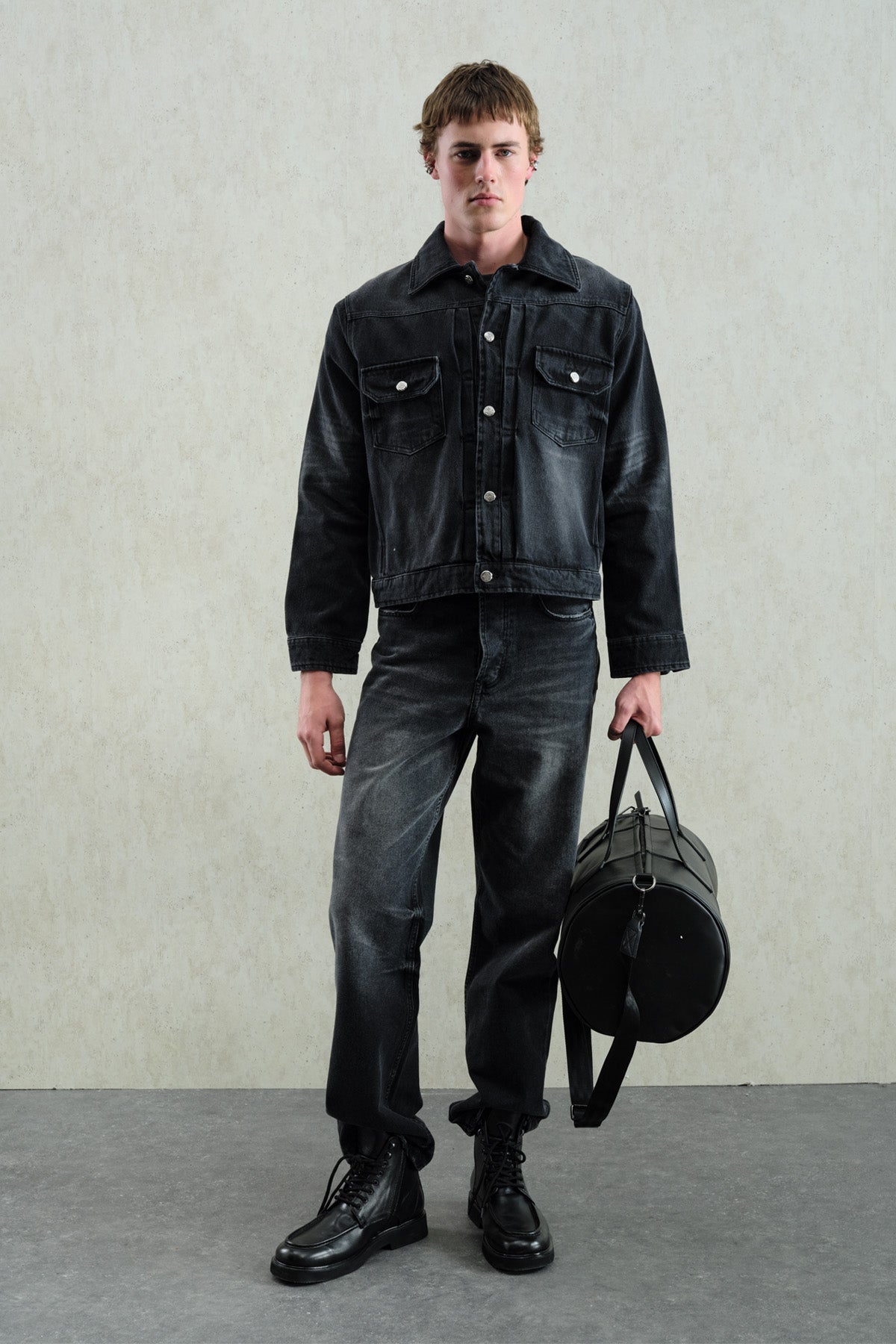 LASER EFFECT WASHED DENIM JACKET