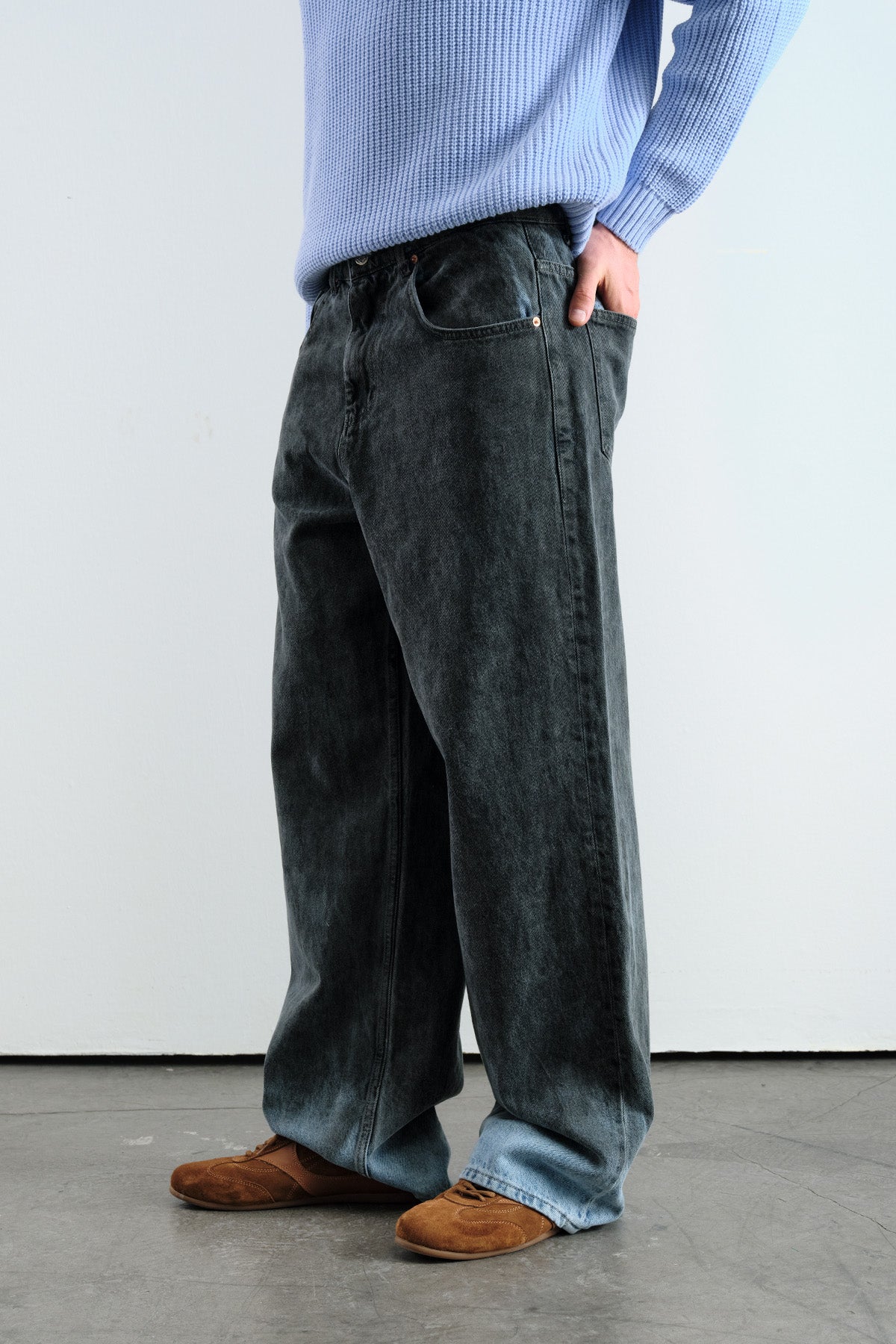 SİYAH EFEKTLİ BAGGY MAVİ JEAN