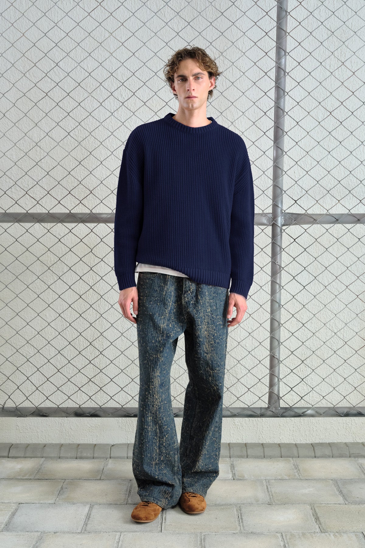 LOOSE FIT TEXTURED RIBBED NAVY KNITTED SWEATER
