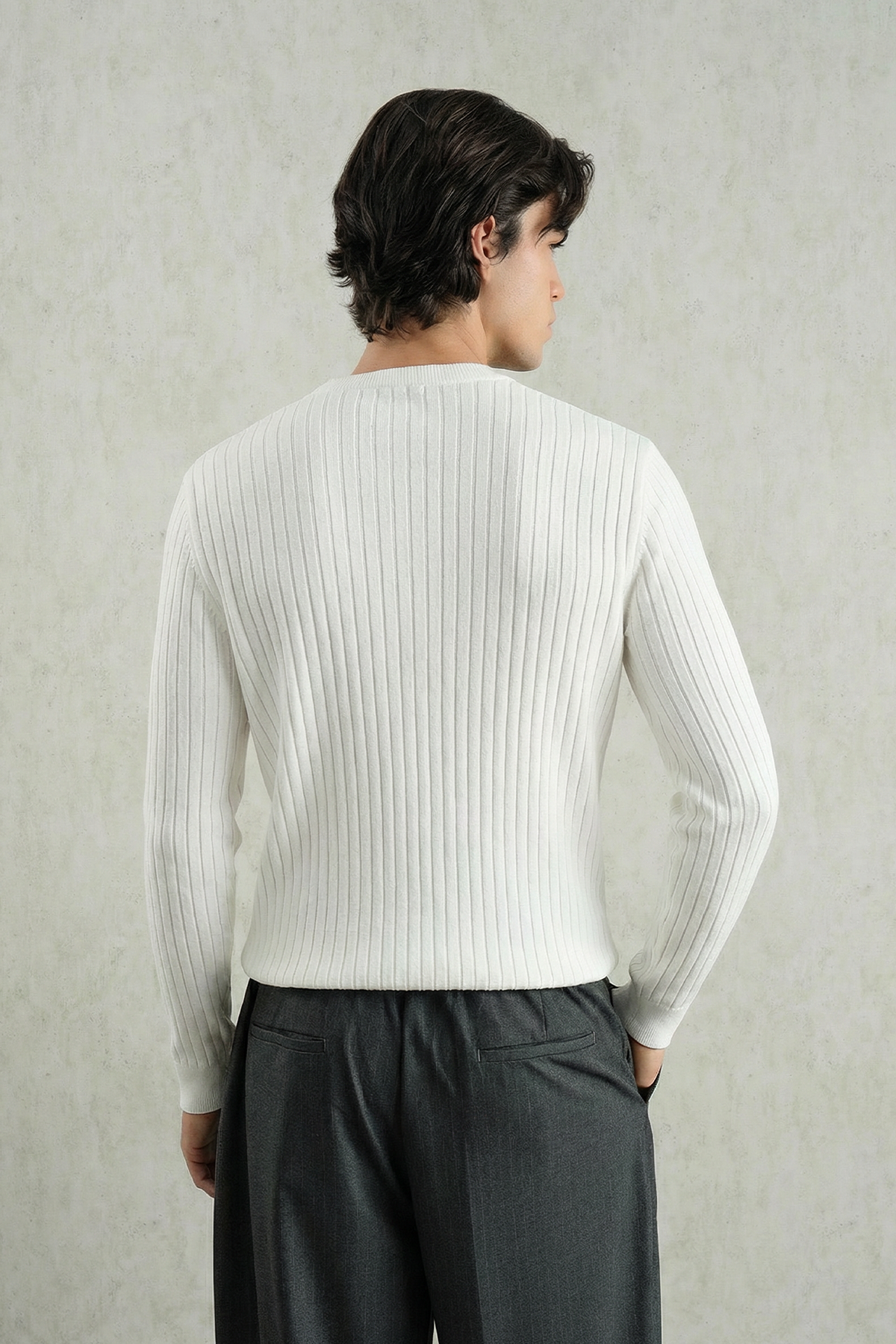 DAR KESİM DÜĞMELİ BEYAZ POLO YAKA TRİKO