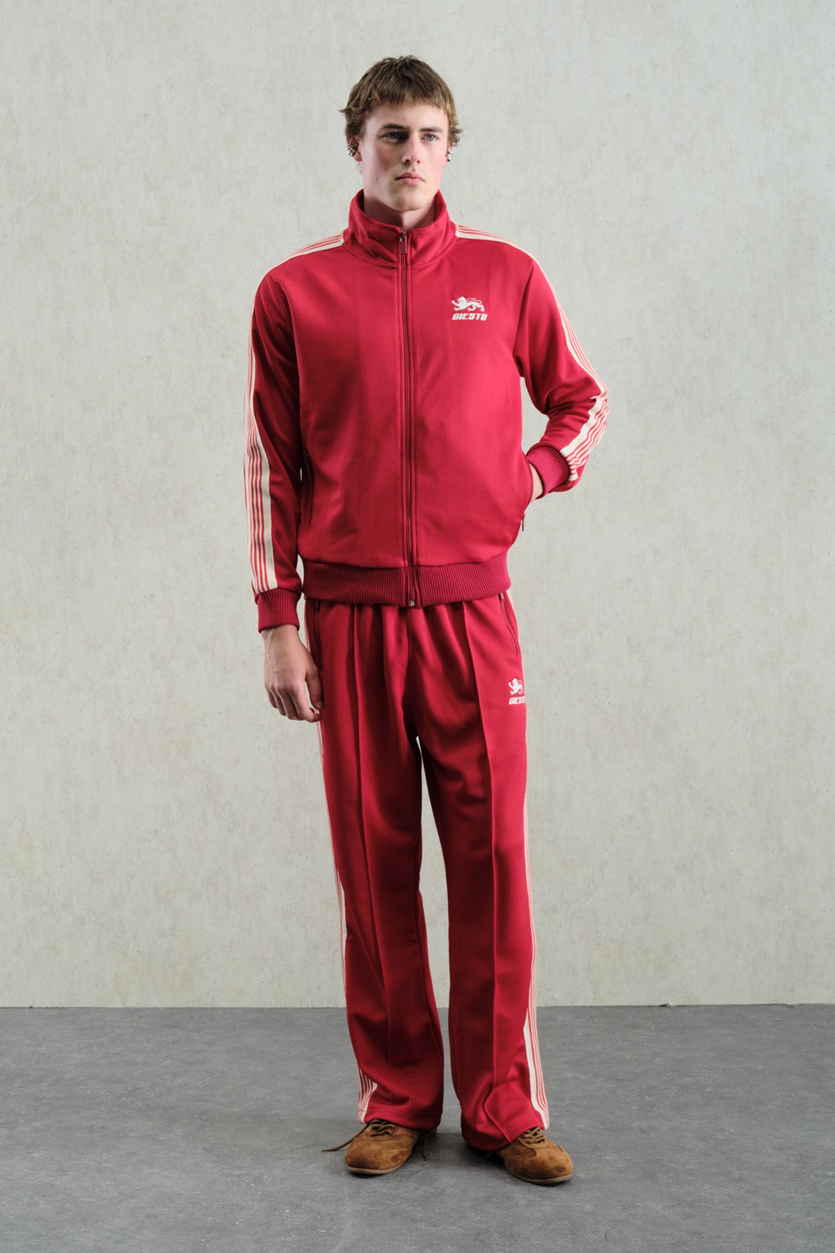 RETRO ÇİZGİLİ KIRMIZI SPOR CEKET