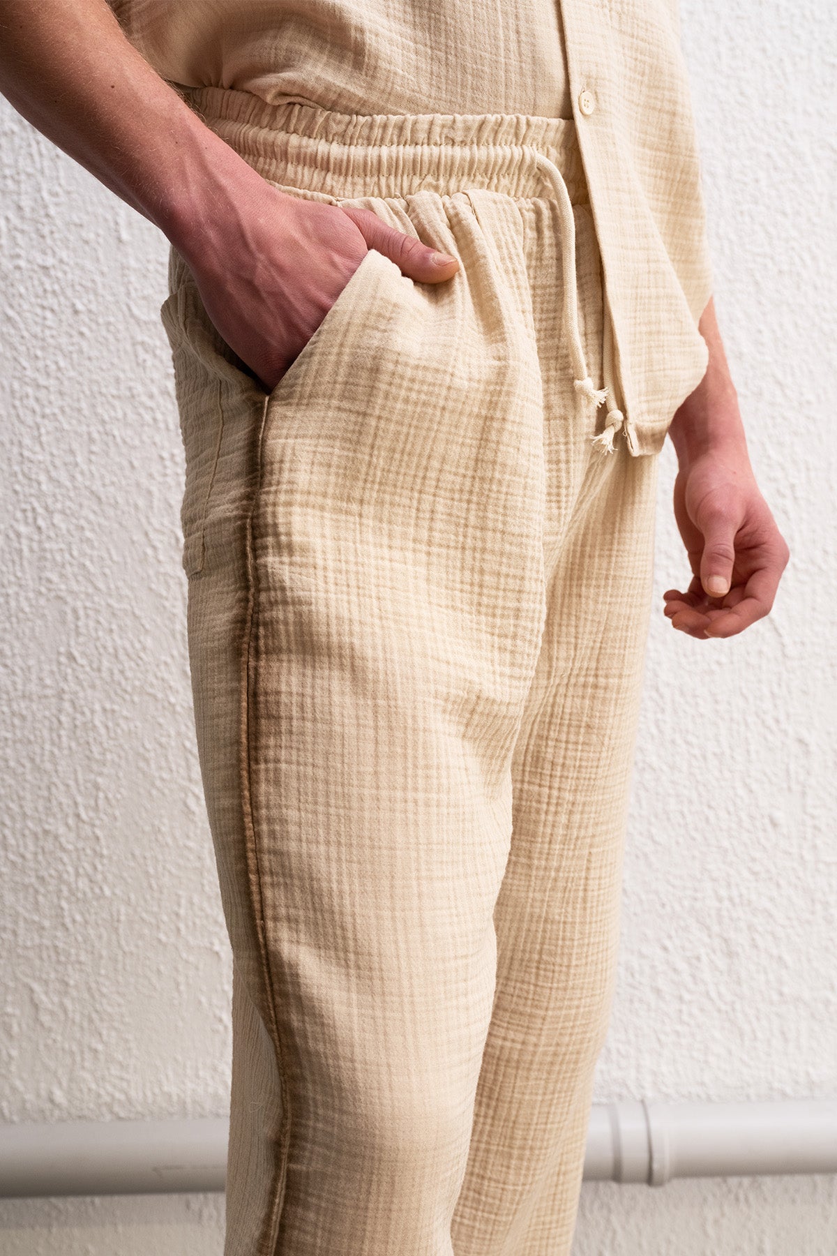 KENAR EFEKTLİ KAHVERENGİ PANTOLON - PANTOLON