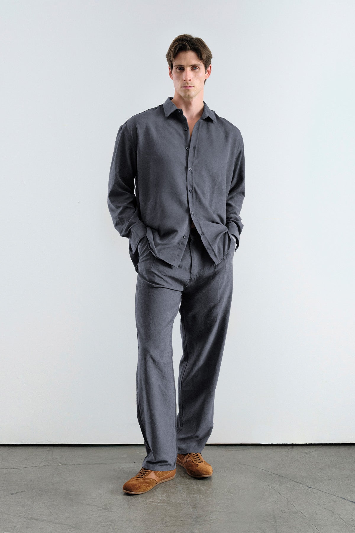 PLEATED EFFECT MODAL ANTHRACITE TROUSERS