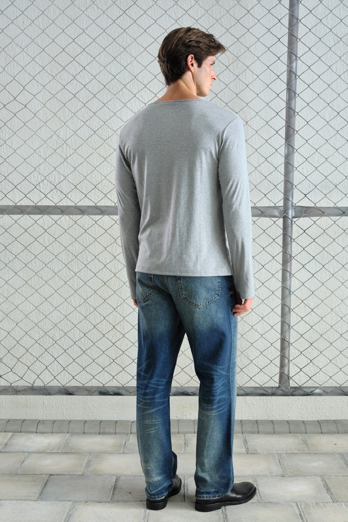 İÇİ ATLETLİ UZUN KOL GRİ T-SHIRT · 3