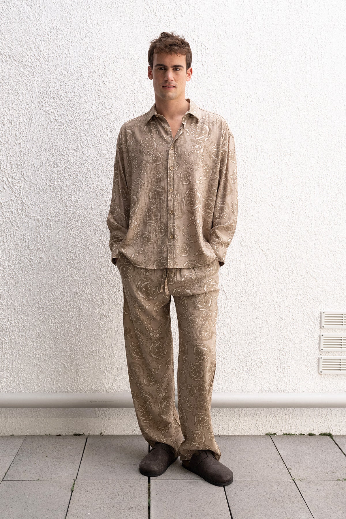 PATTERNED BEIGE SHIRT