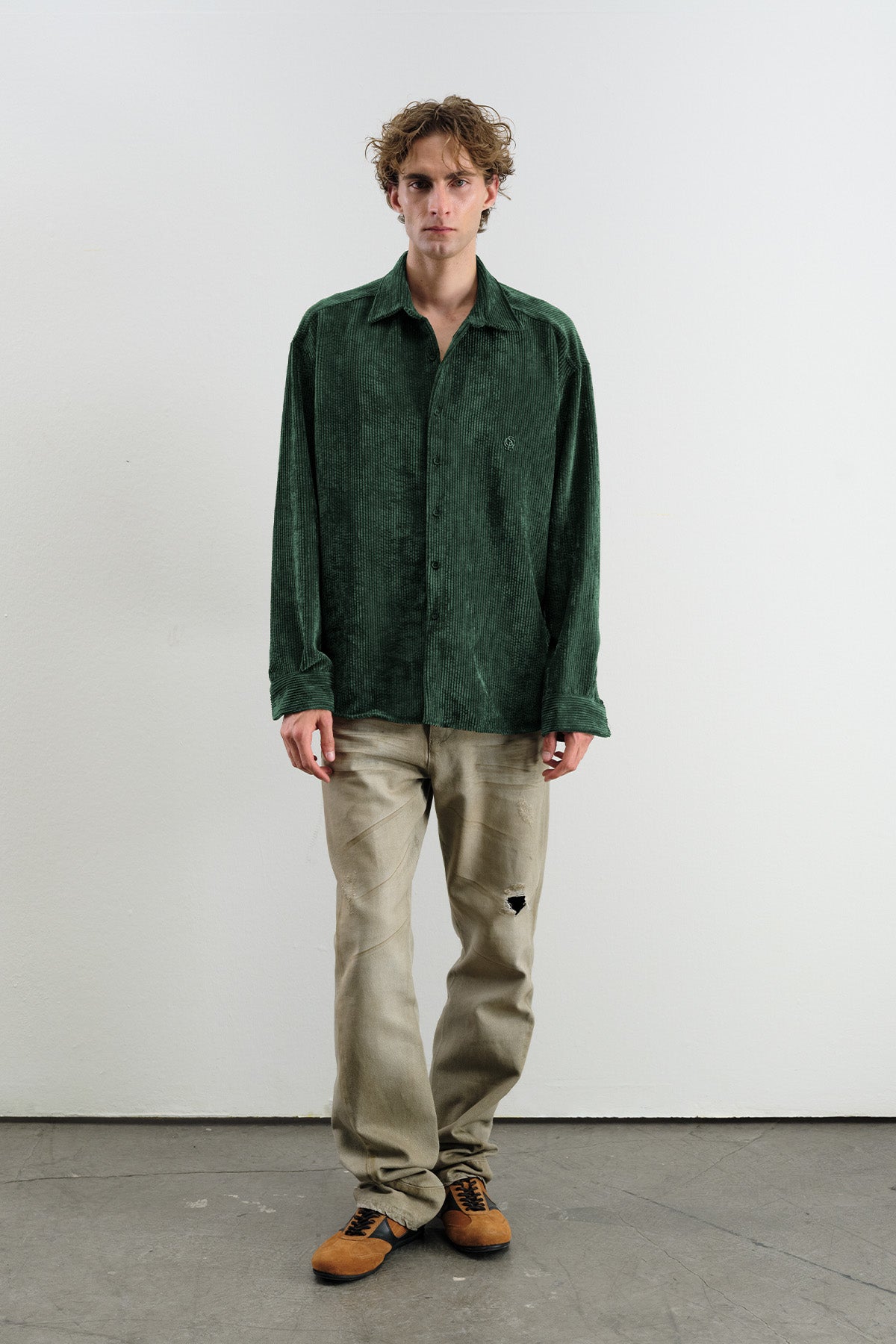 OVERSIZE DÖKÜMLÜ KADİFE YEŞİL GÖMLEK