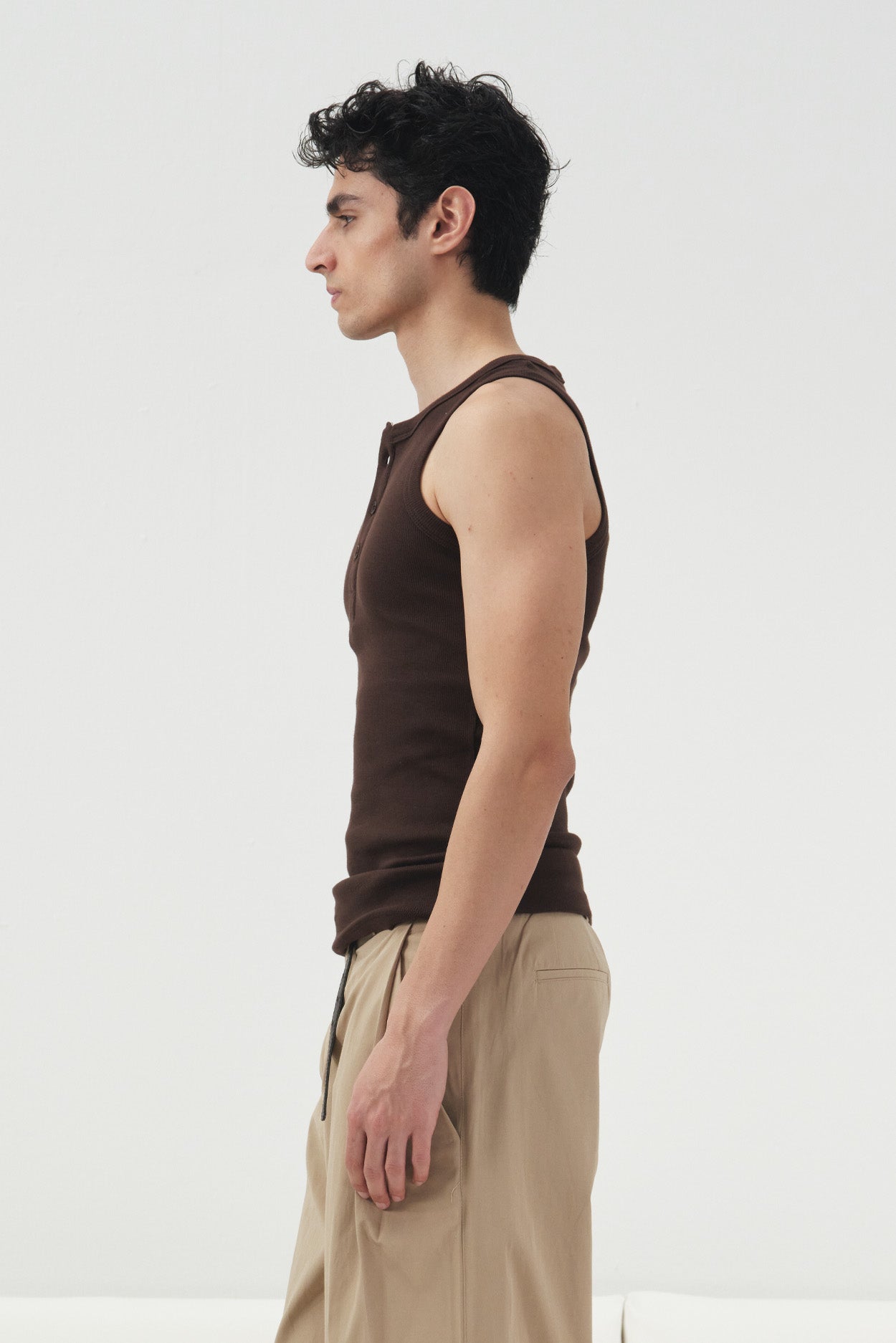 PİLİLİ KLASİK TEKNİK BEJ PANTOLON