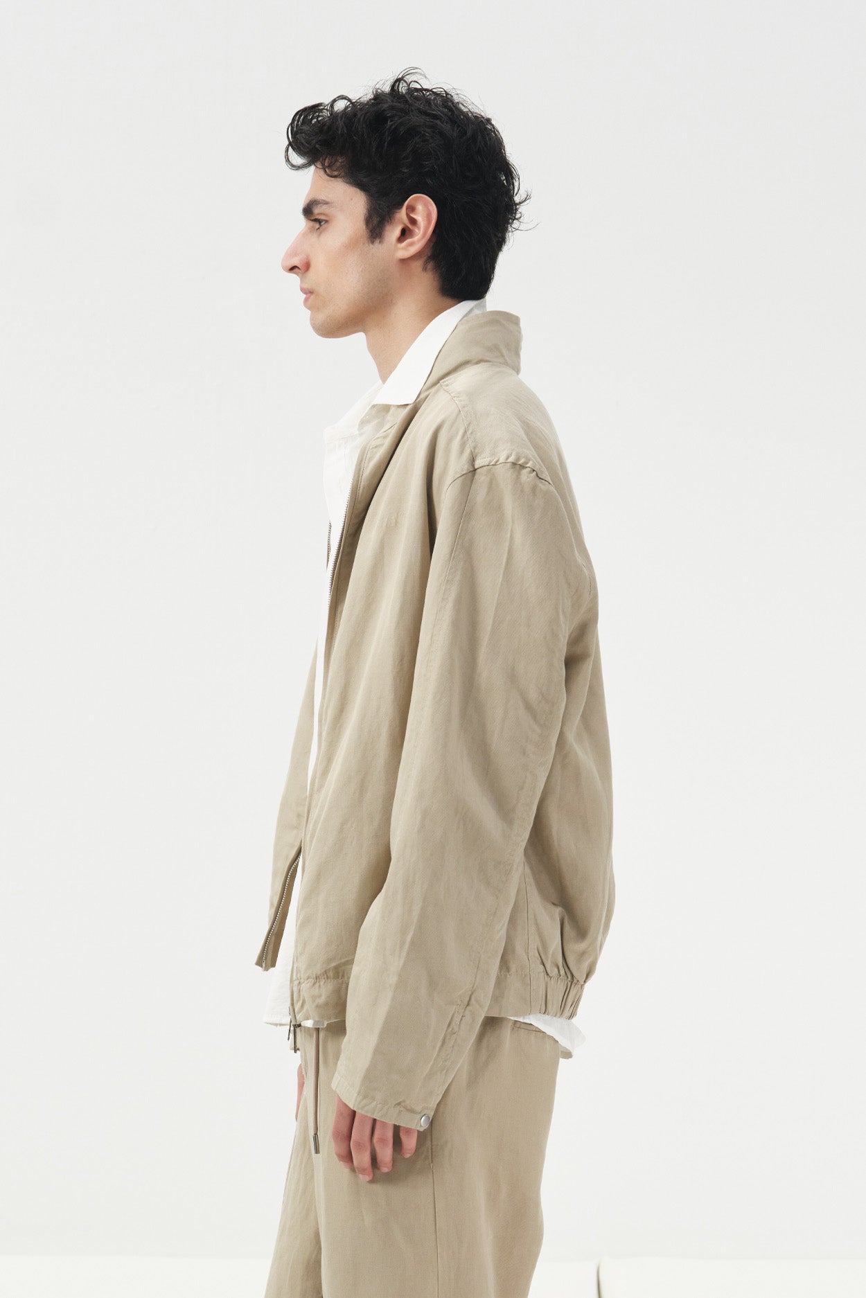 FERMUARLI BASKILI BEJ CEKET