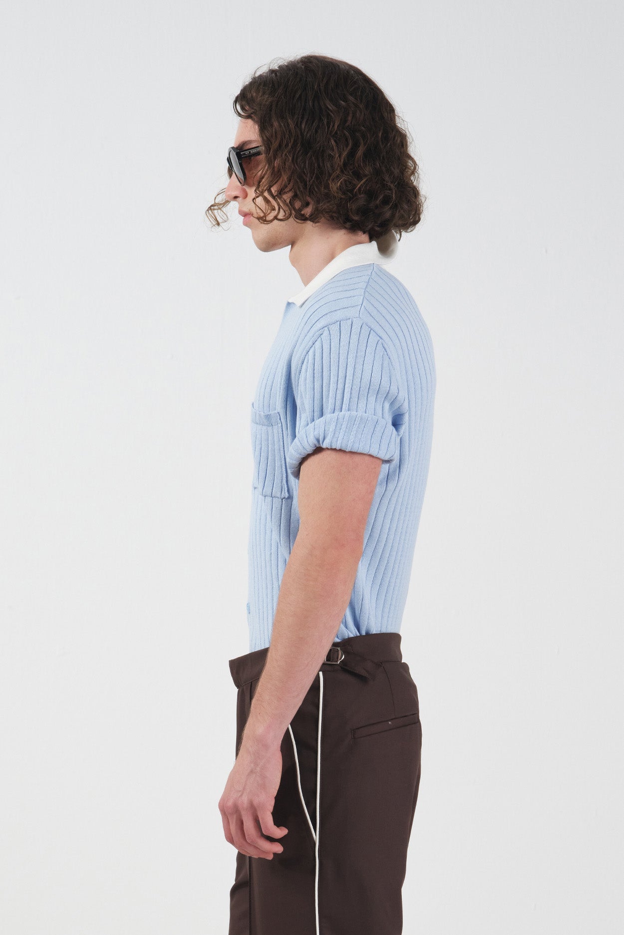 KONTRAST YAKALI MAVİ TRİKO GÖMLEK