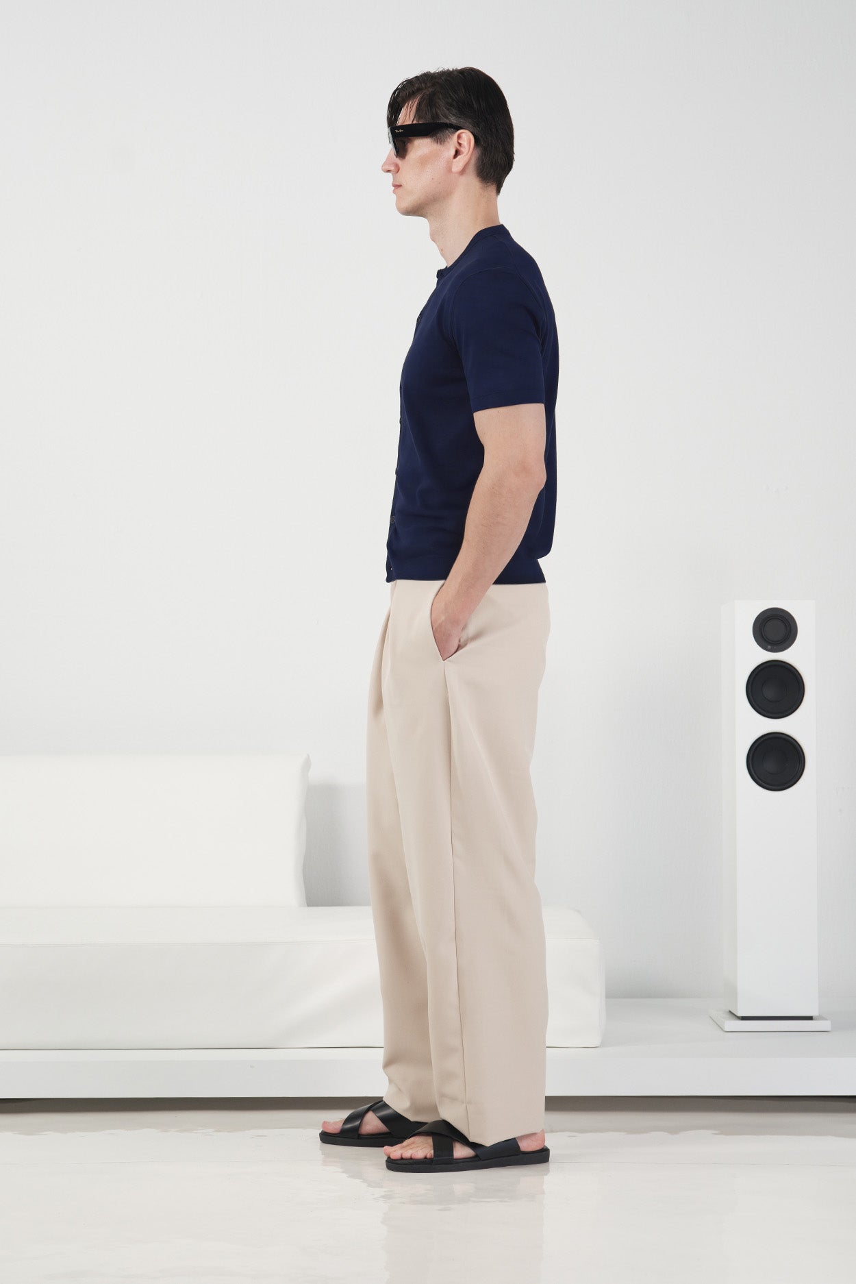 KISA KOLLU İNCE TRİKO LACİVERT GÖMLEK