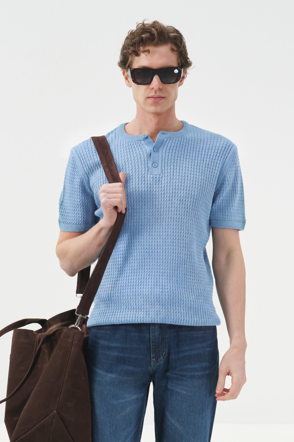 DOKULU BİSİKLET YAKA MAVİ TRİKO T-SHIRT