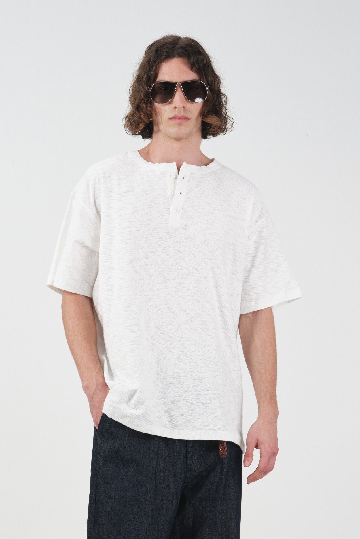 TEXTURED REGULAR FIT WHITE T-SHIRT