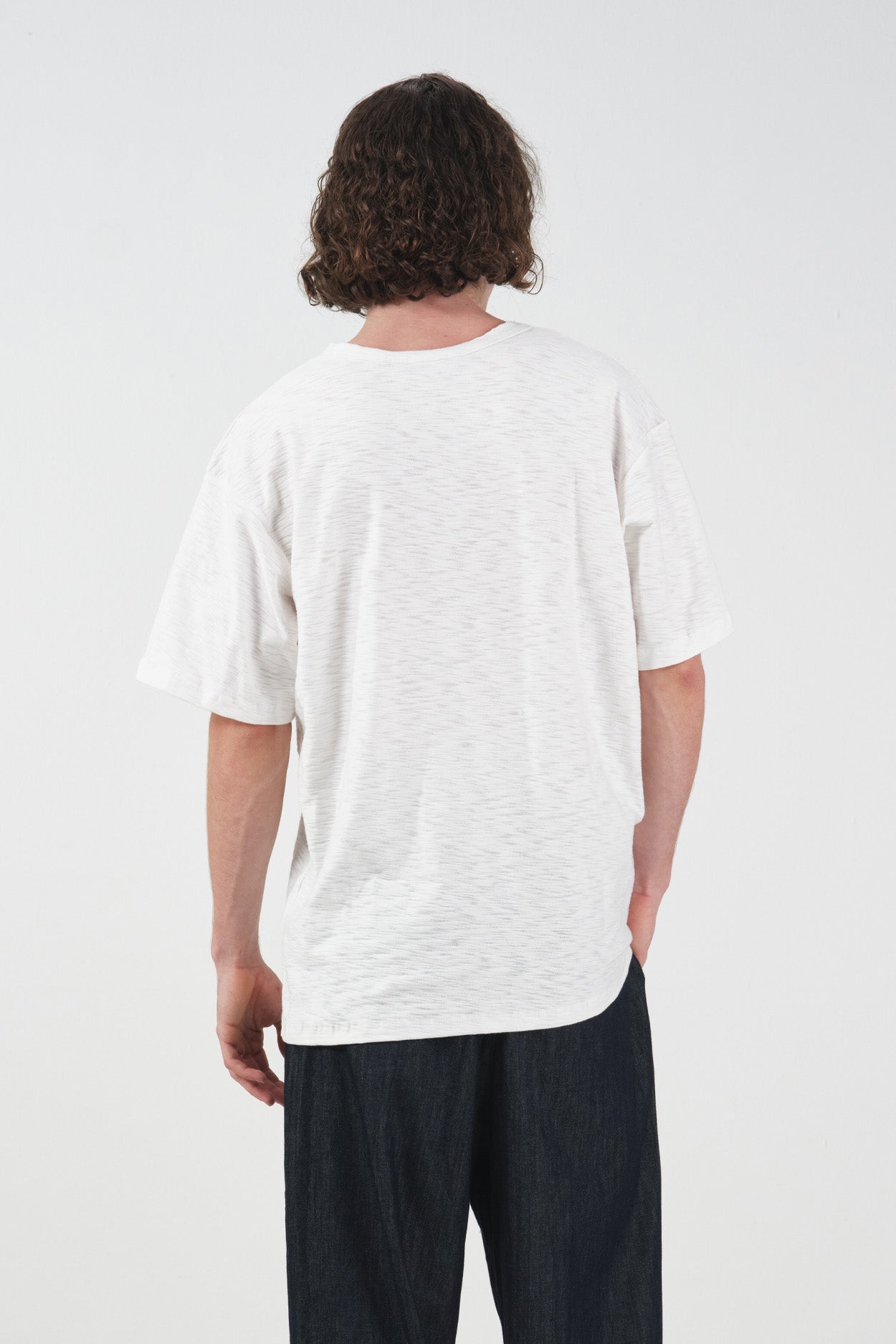 TEXTURED REGULAR FIT WHITE T-SHIRT