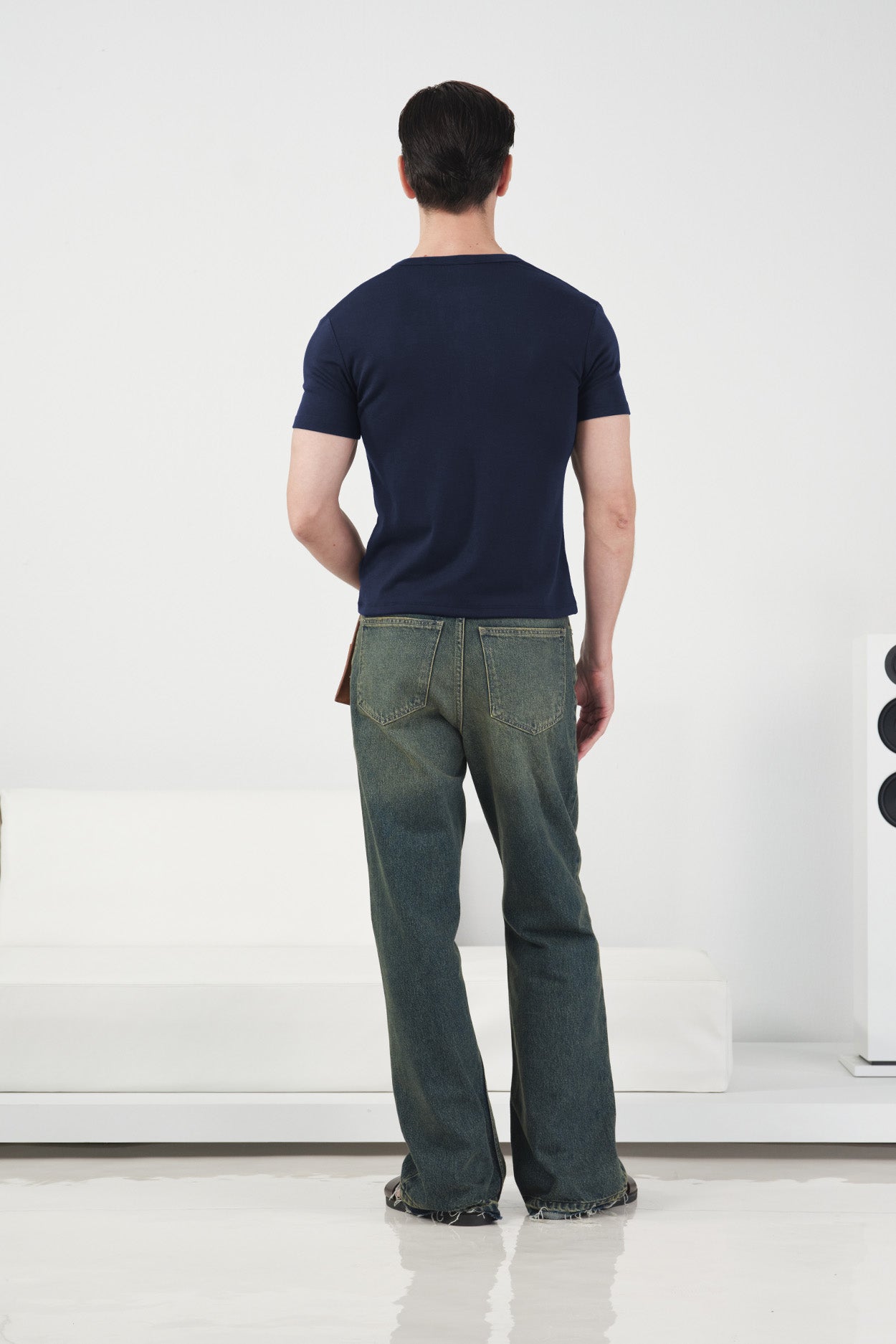 YARIM PATLI DAR KESİM LACİVERT T-SHIRT