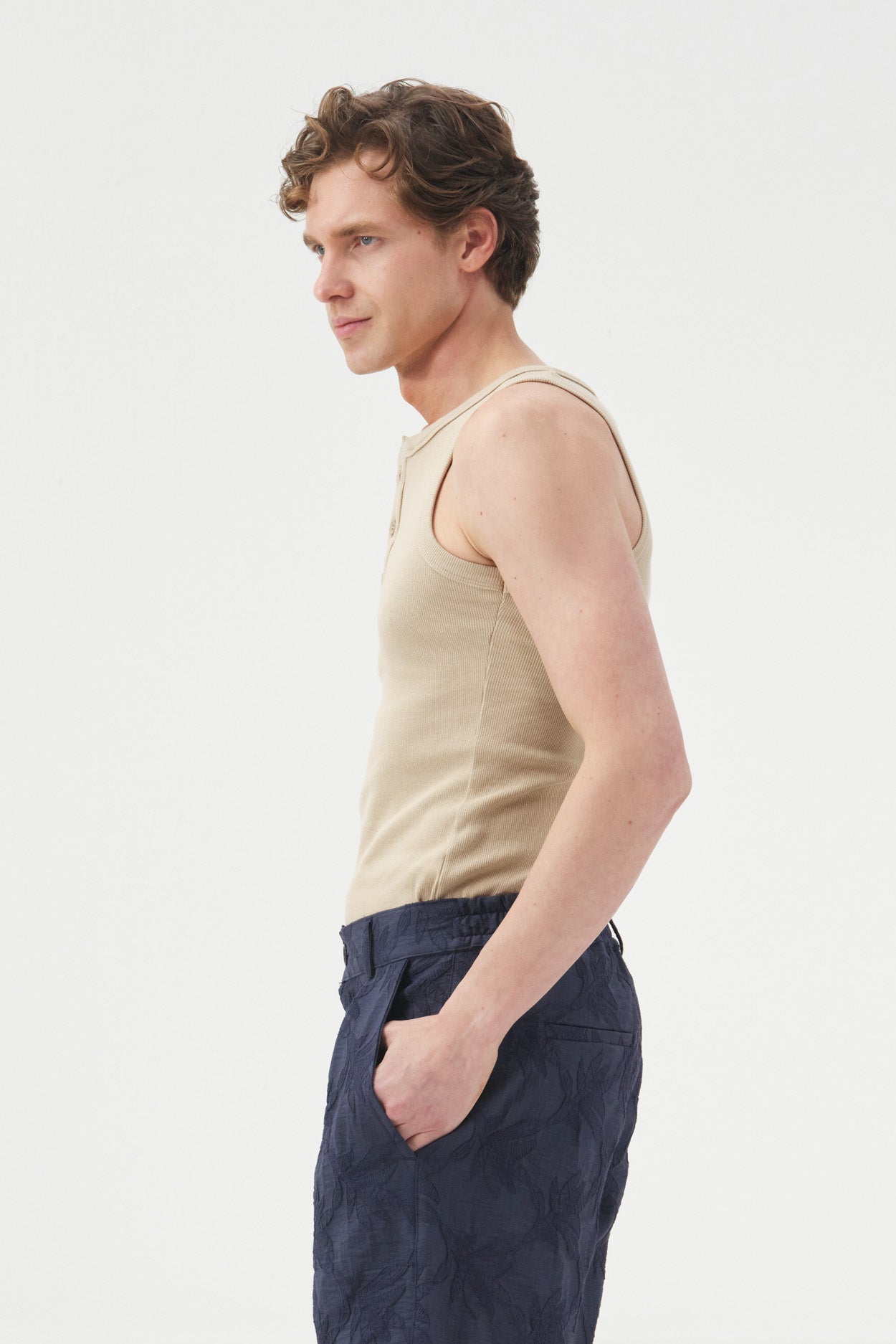 YARIM PATLI BEJ ATLET