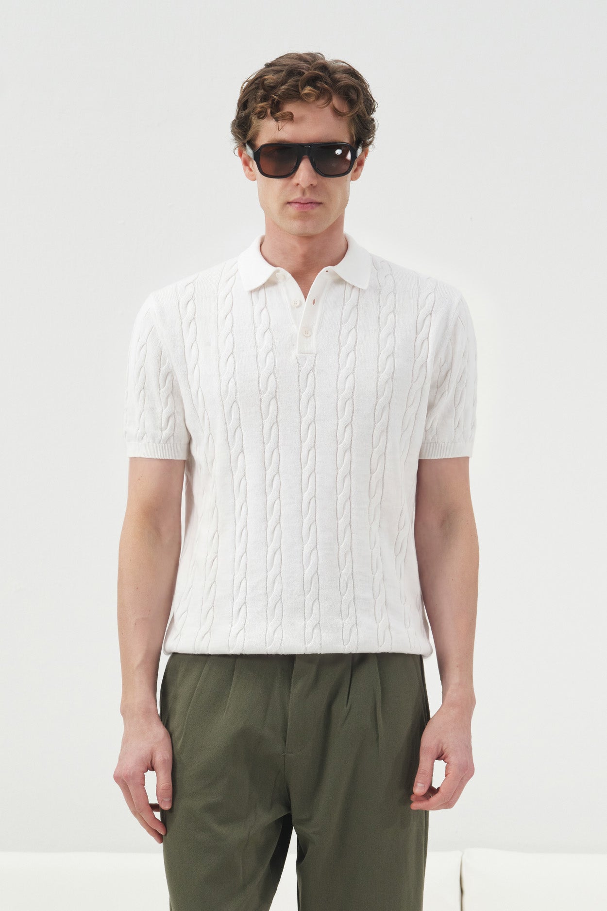 WHITE POLO NECK KNITTED T-SHIRT WITH TEXTURED KNIT PATTERN