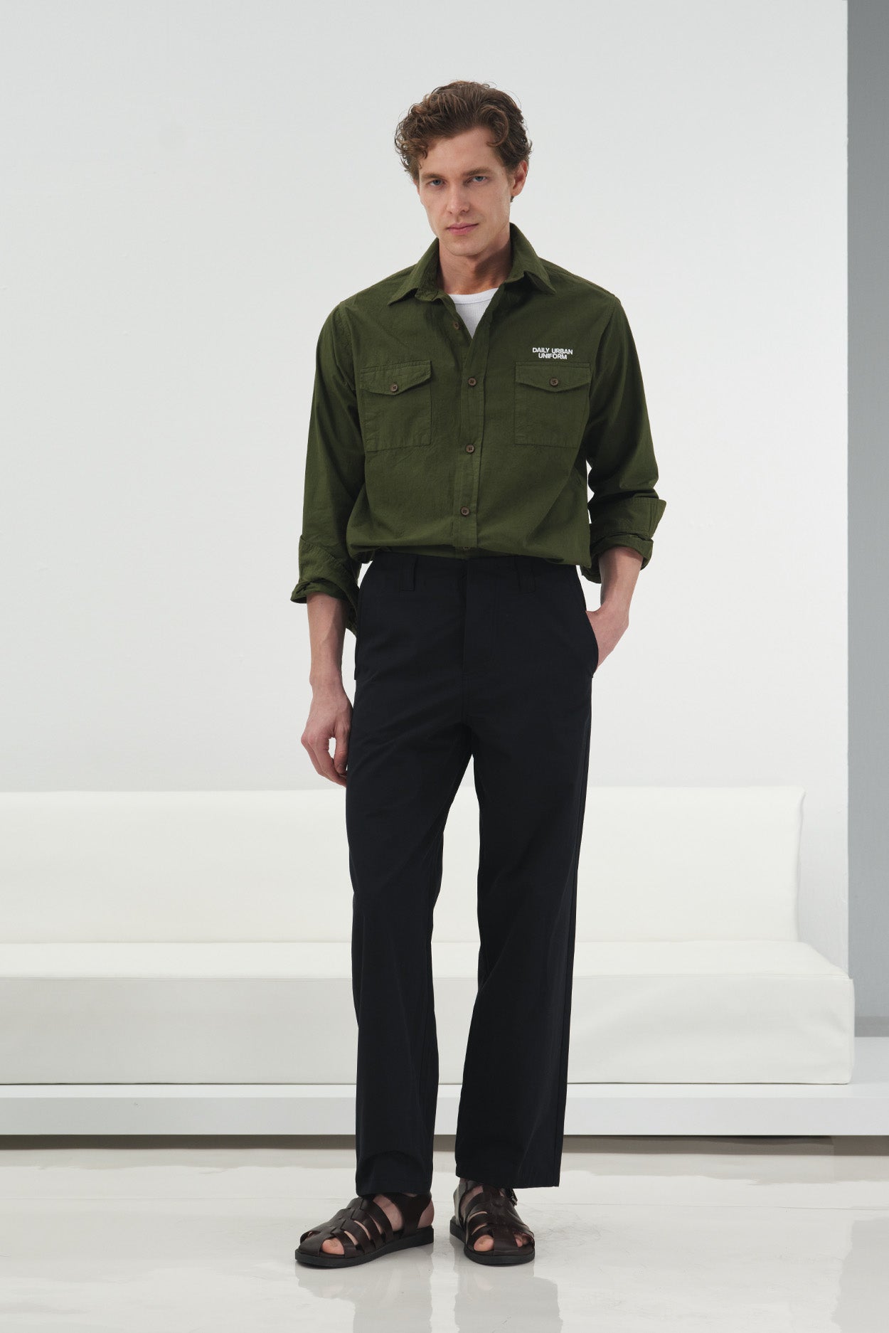 CLASSIC NAVY TECHNICAL PANTS WITH POCKETS